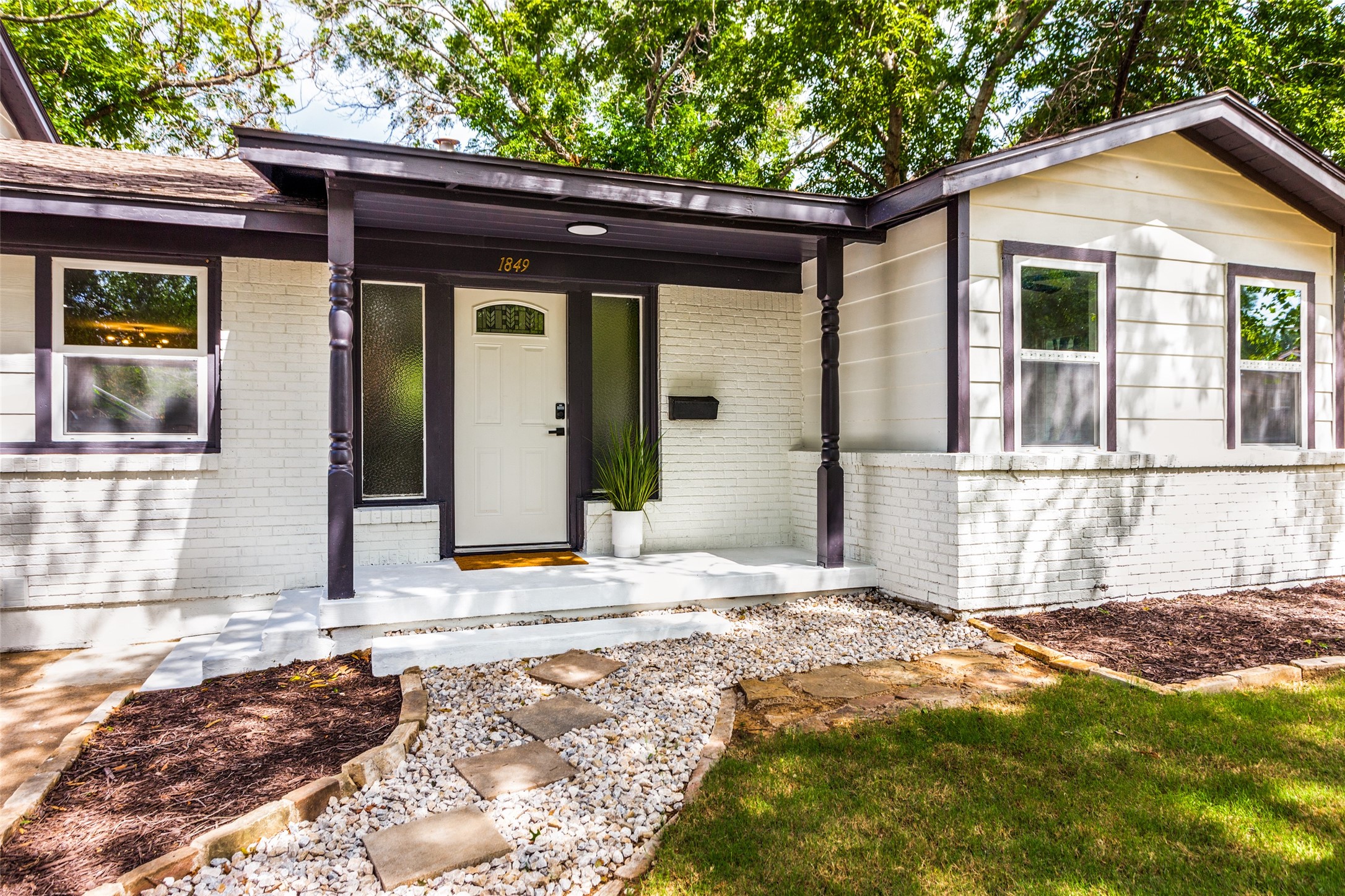 1849 Junius Street
