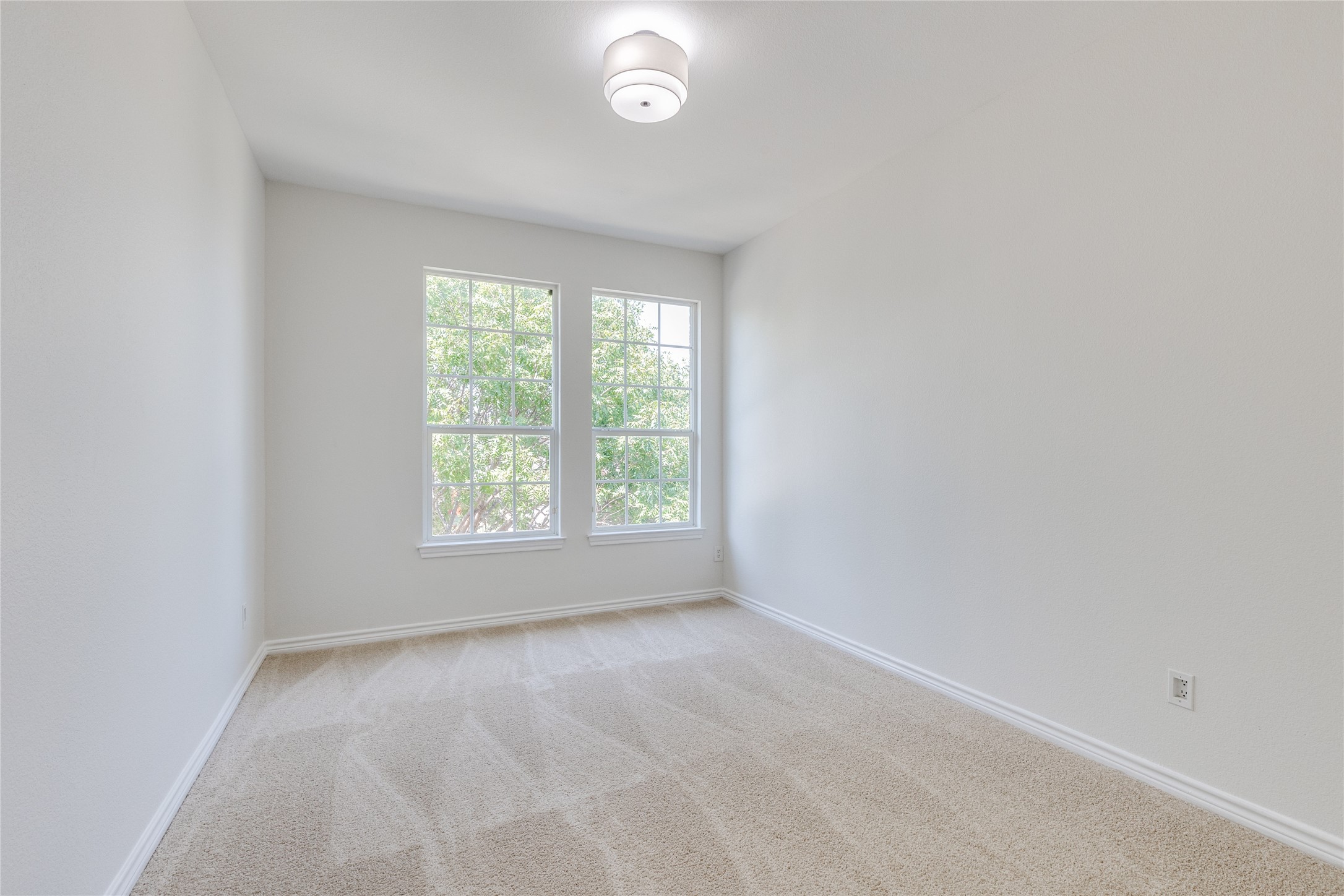 2324 Clairborne Drive