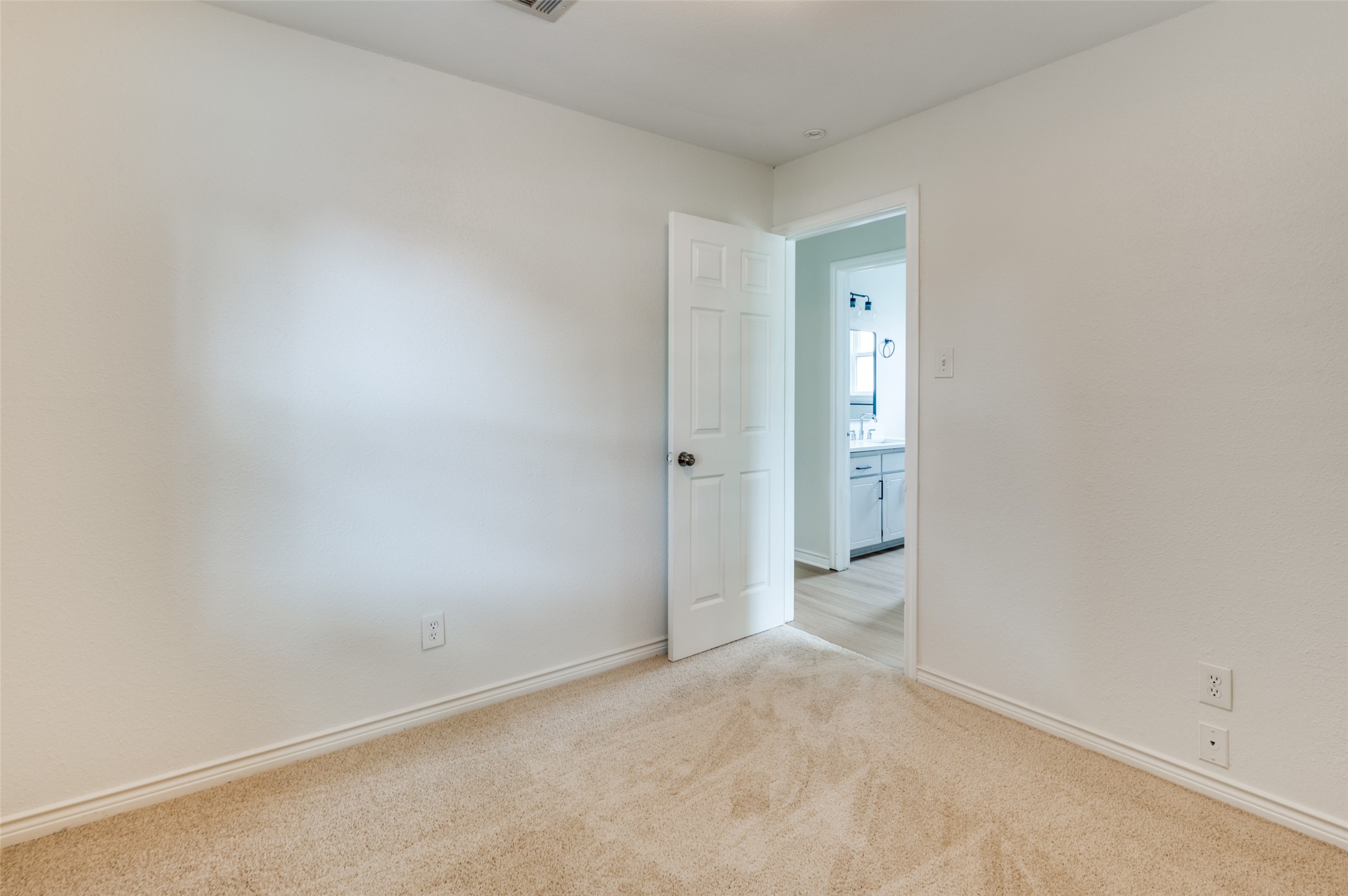 6305 Sunnybrook Drive