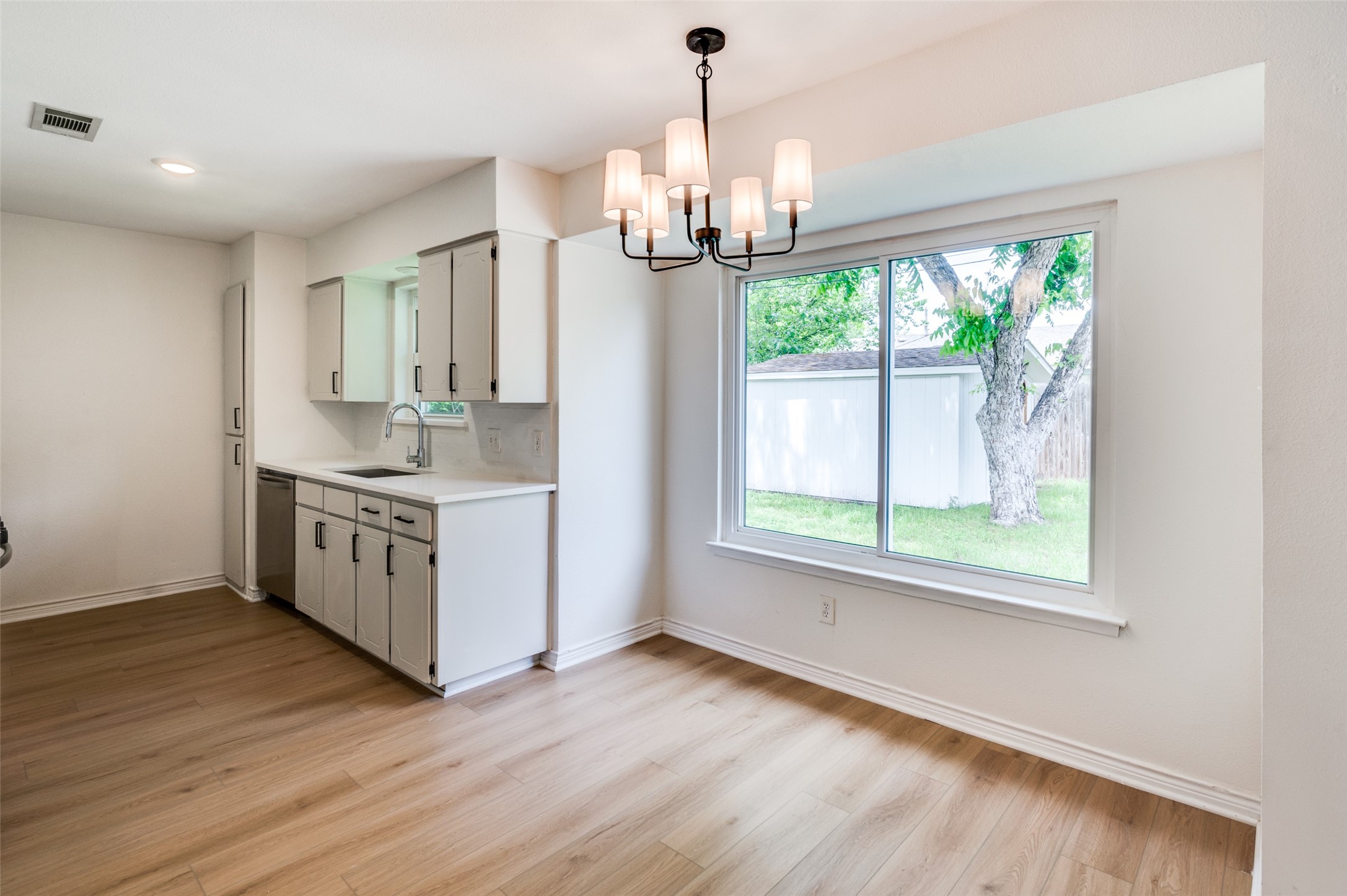 6305 Sunnybrook Drive