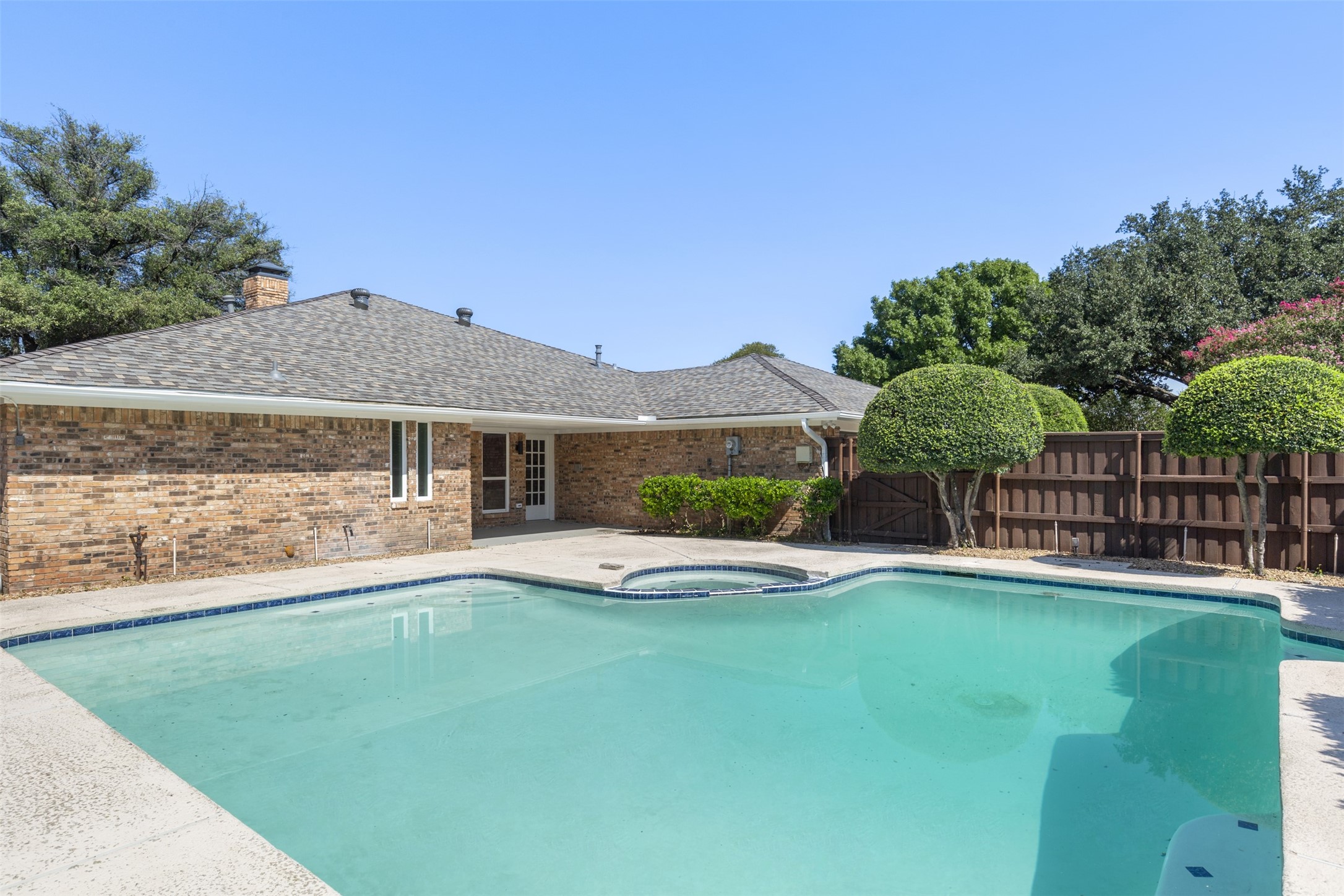 2404 Webster Drive