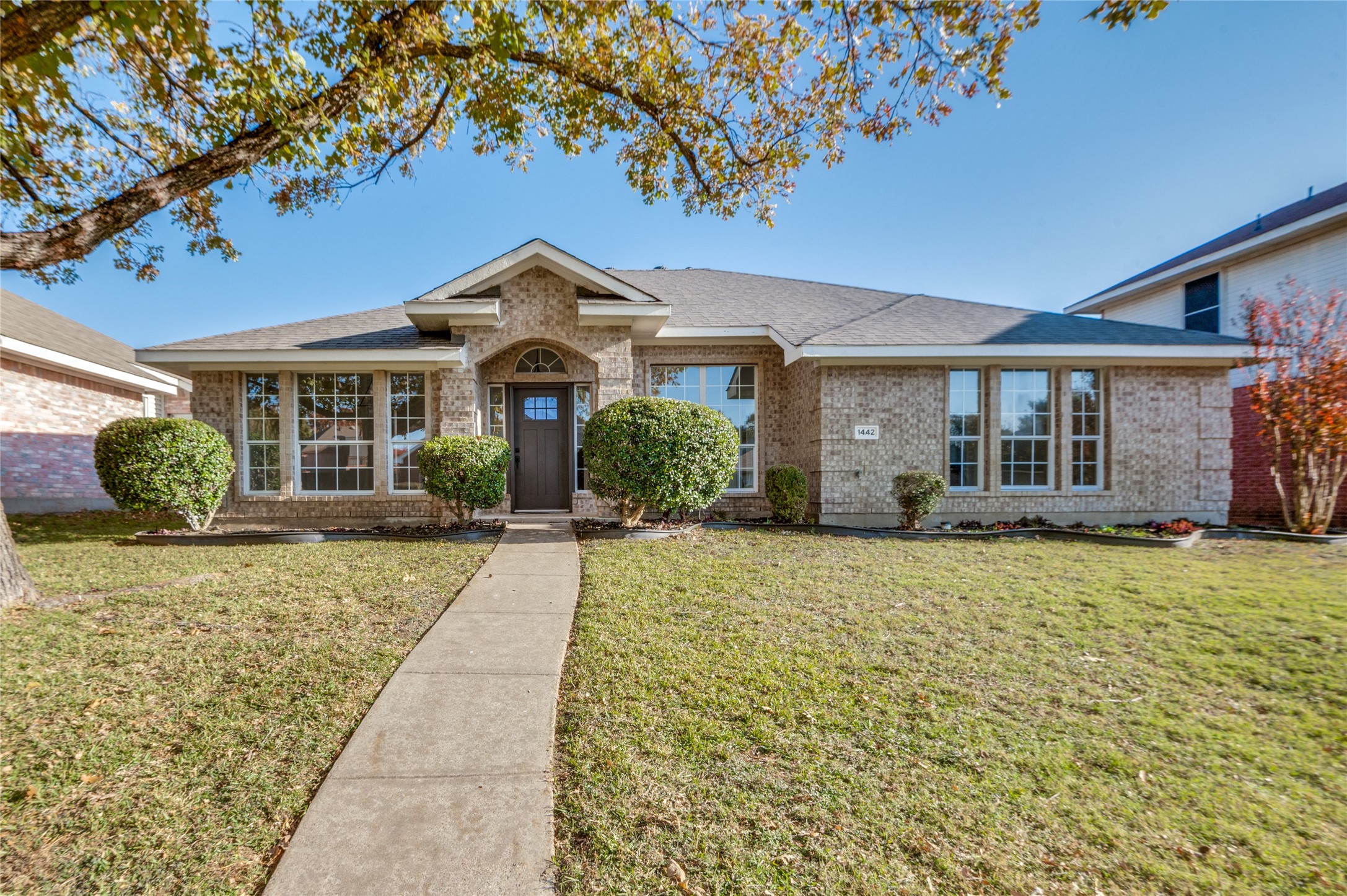 1442 Cromwell Court