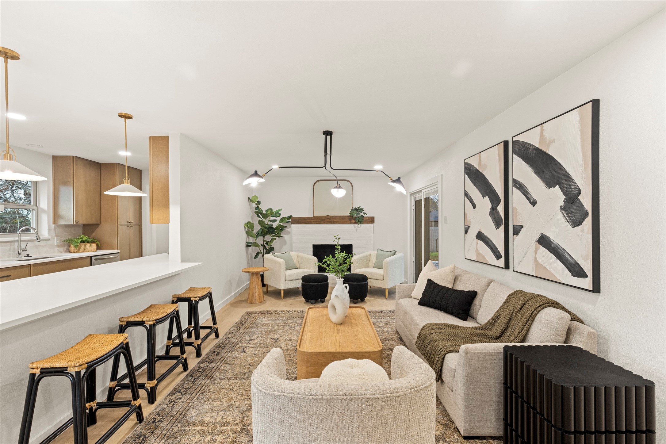 2652 Lanecrest Drive