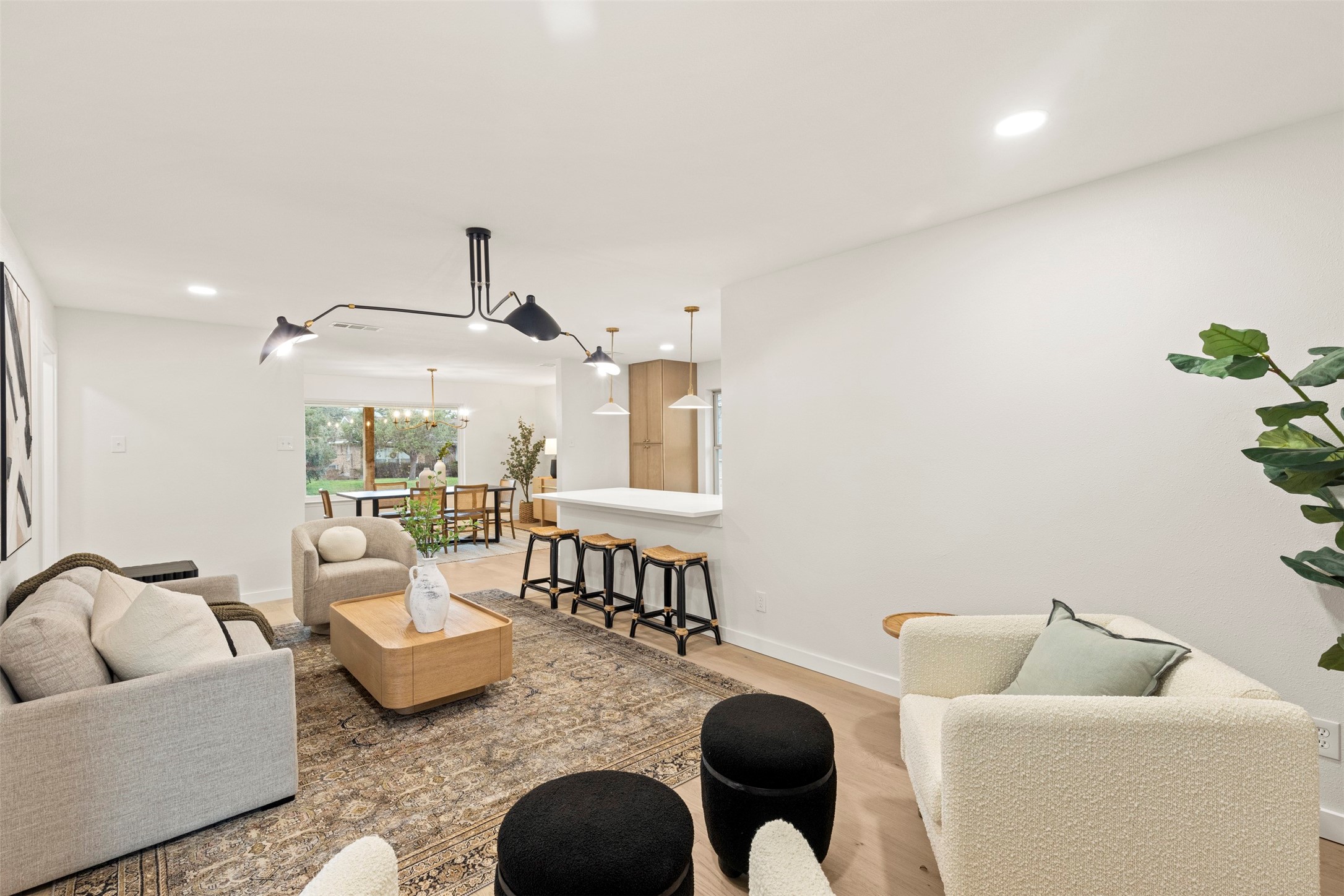 2652 Lanecrest Drive