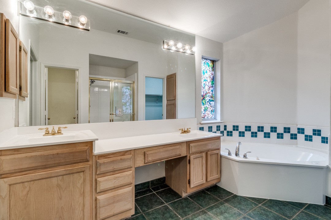 11906 Oak Highlands Drive