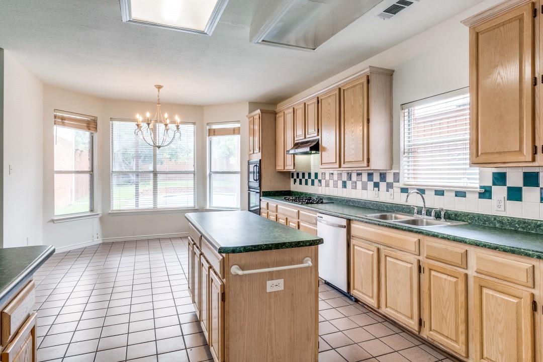 11906 Oak Highlands Drive