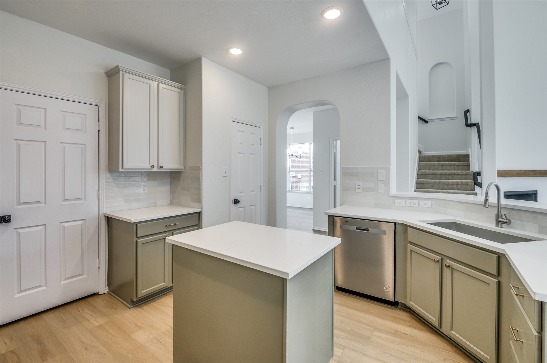 5805 Pearl Oyster Lane