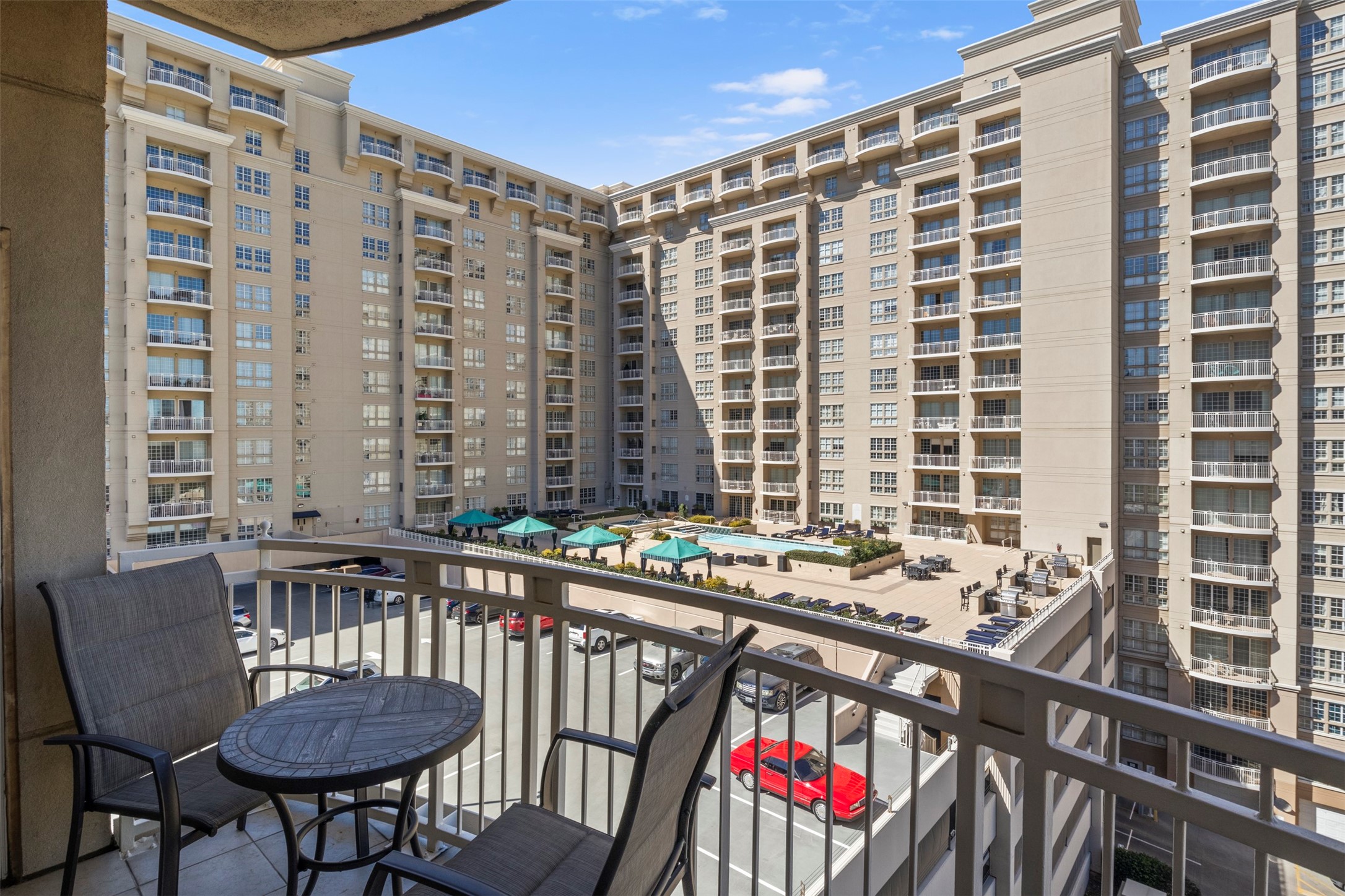 3225 Turtle Creek Boulevard 1007