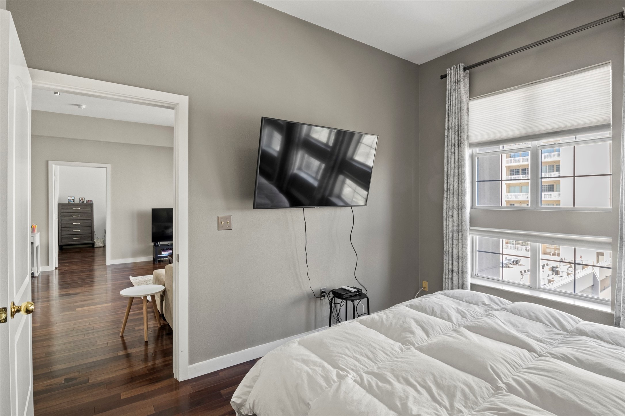 3225 Turtle Creek Boulevard 1007