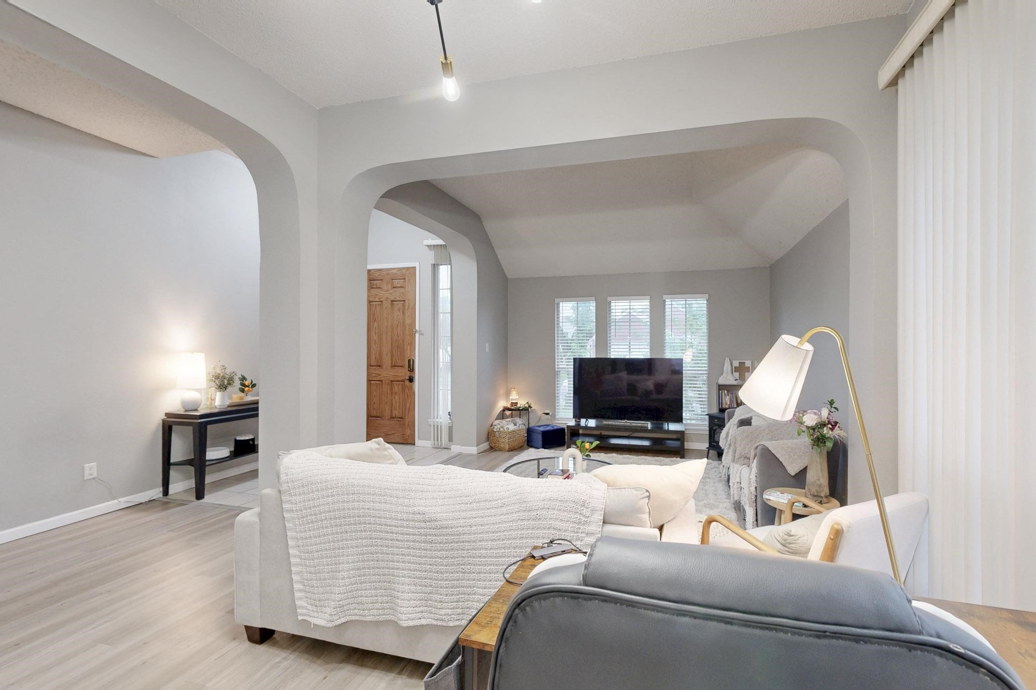 6907 Raven Meadow Drive