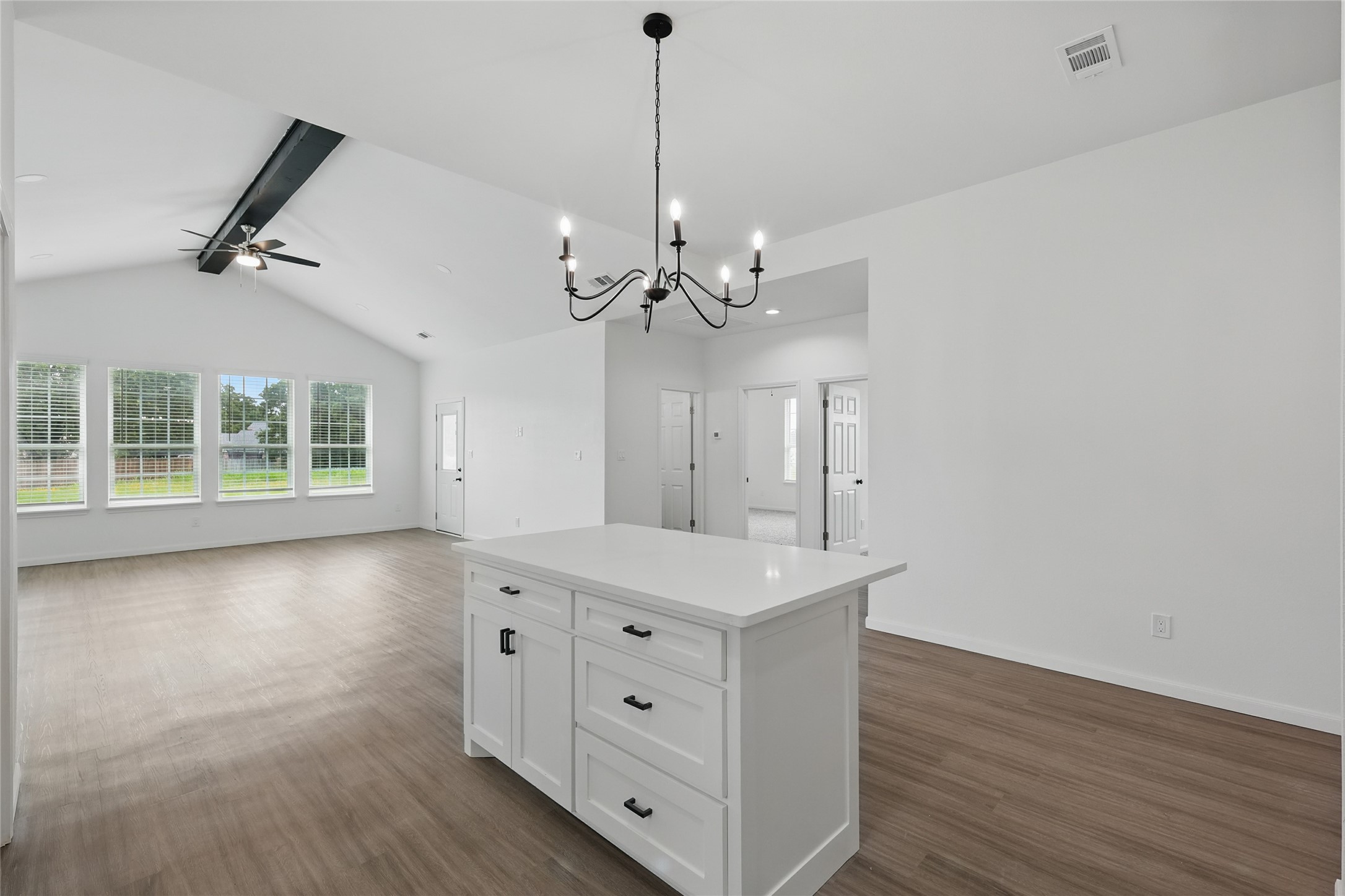713 Hillburn