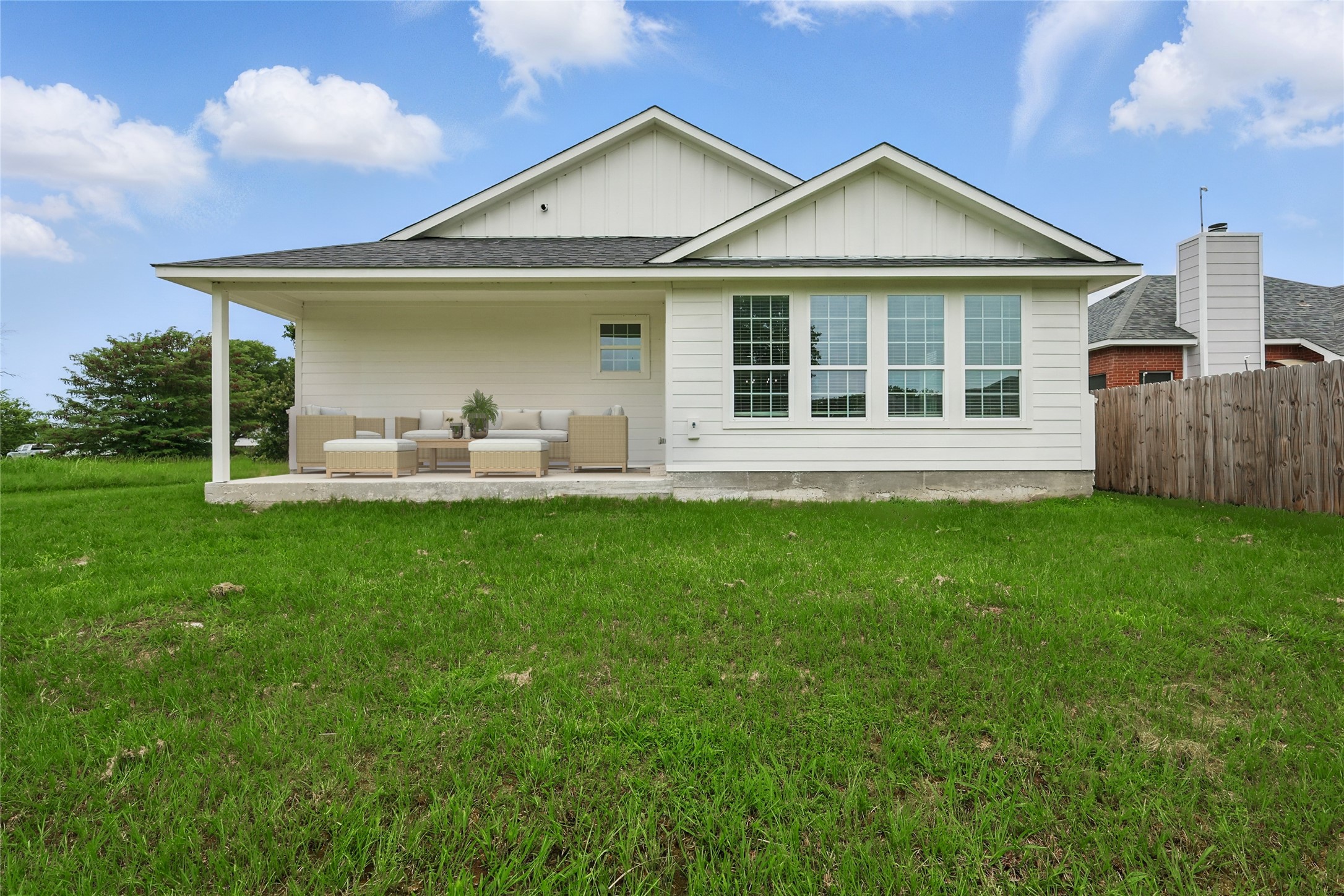 713 Hillburn