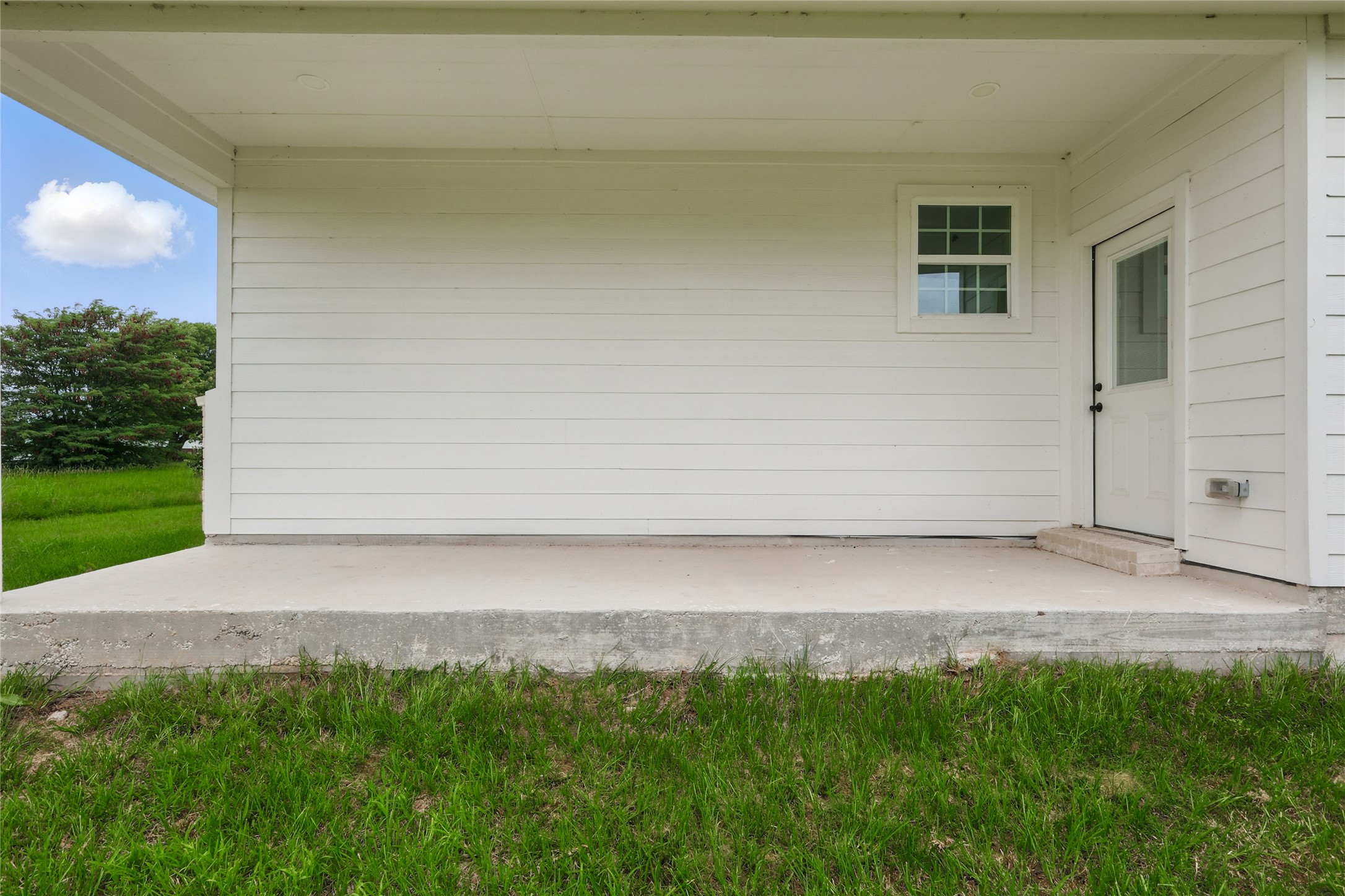 713 Hillburn