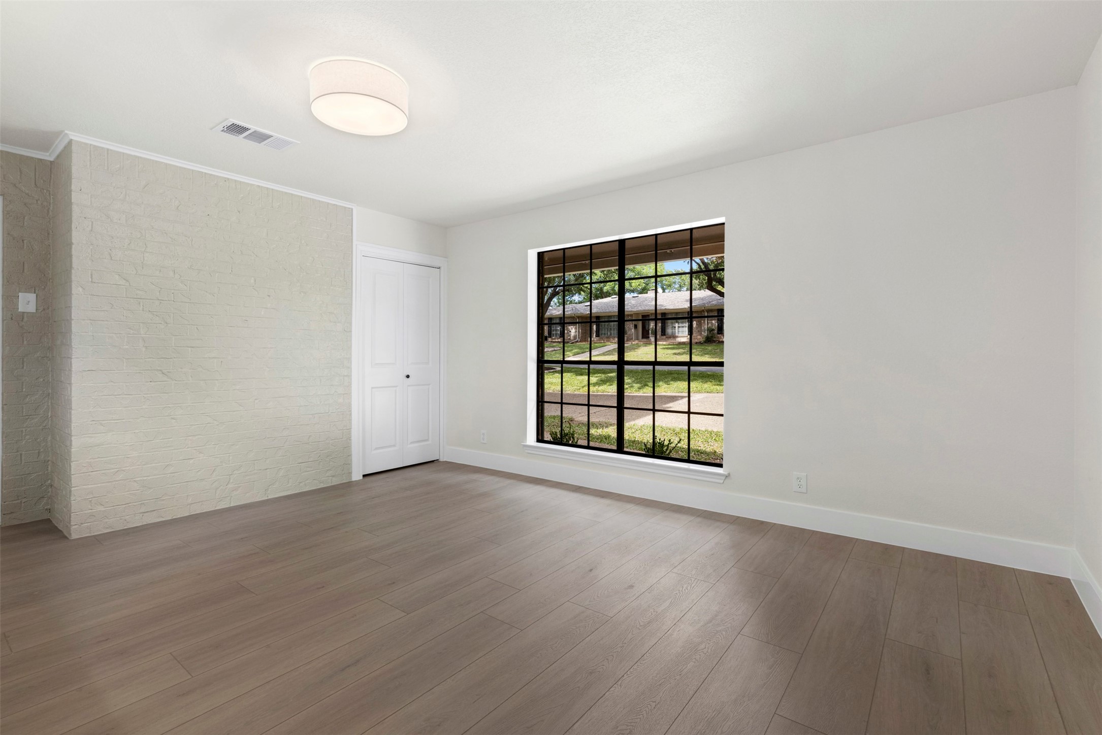 4001 Diamond Loch E