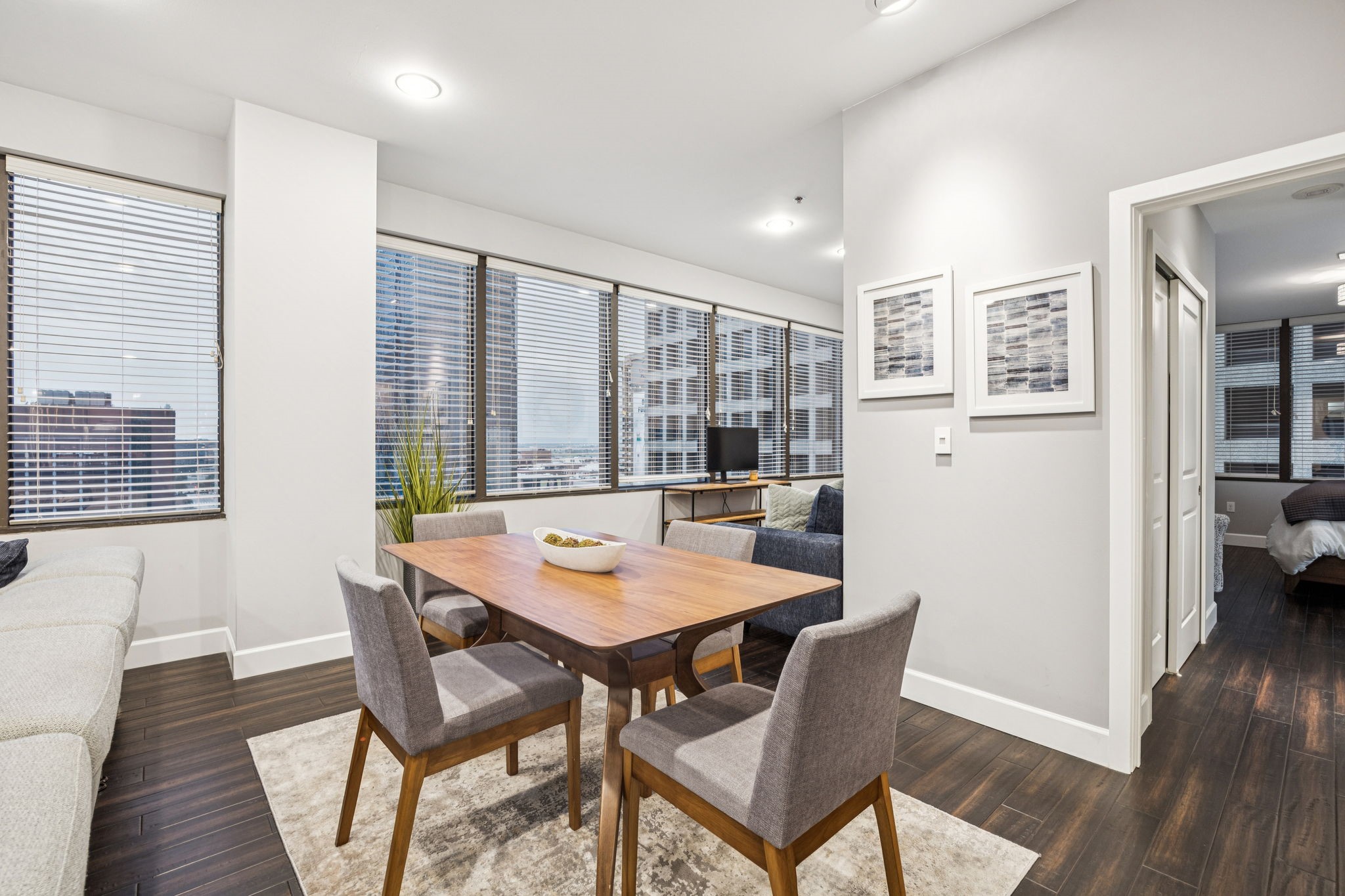 1200 Main Street 1106