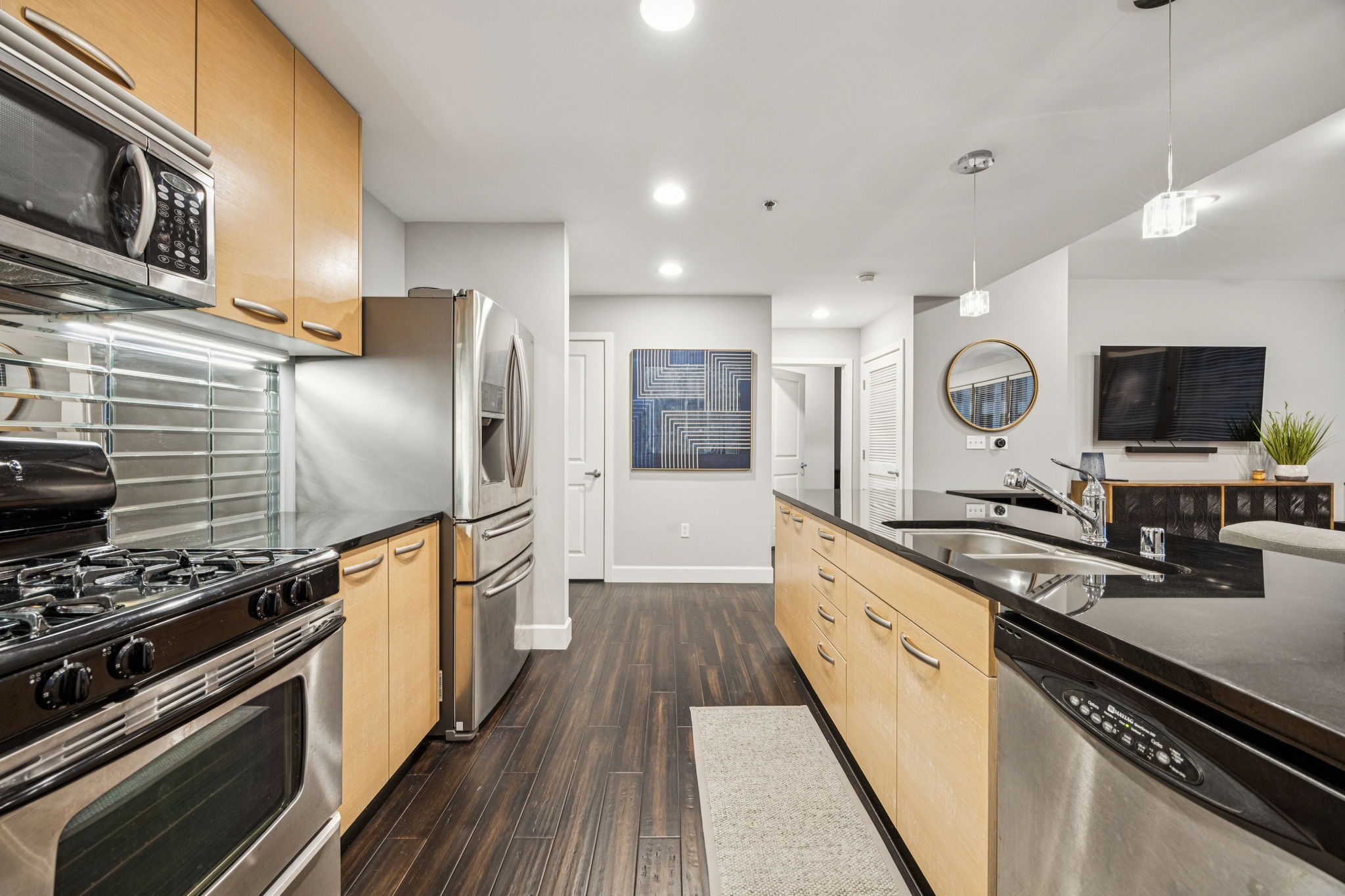 1200 Main Street 1106