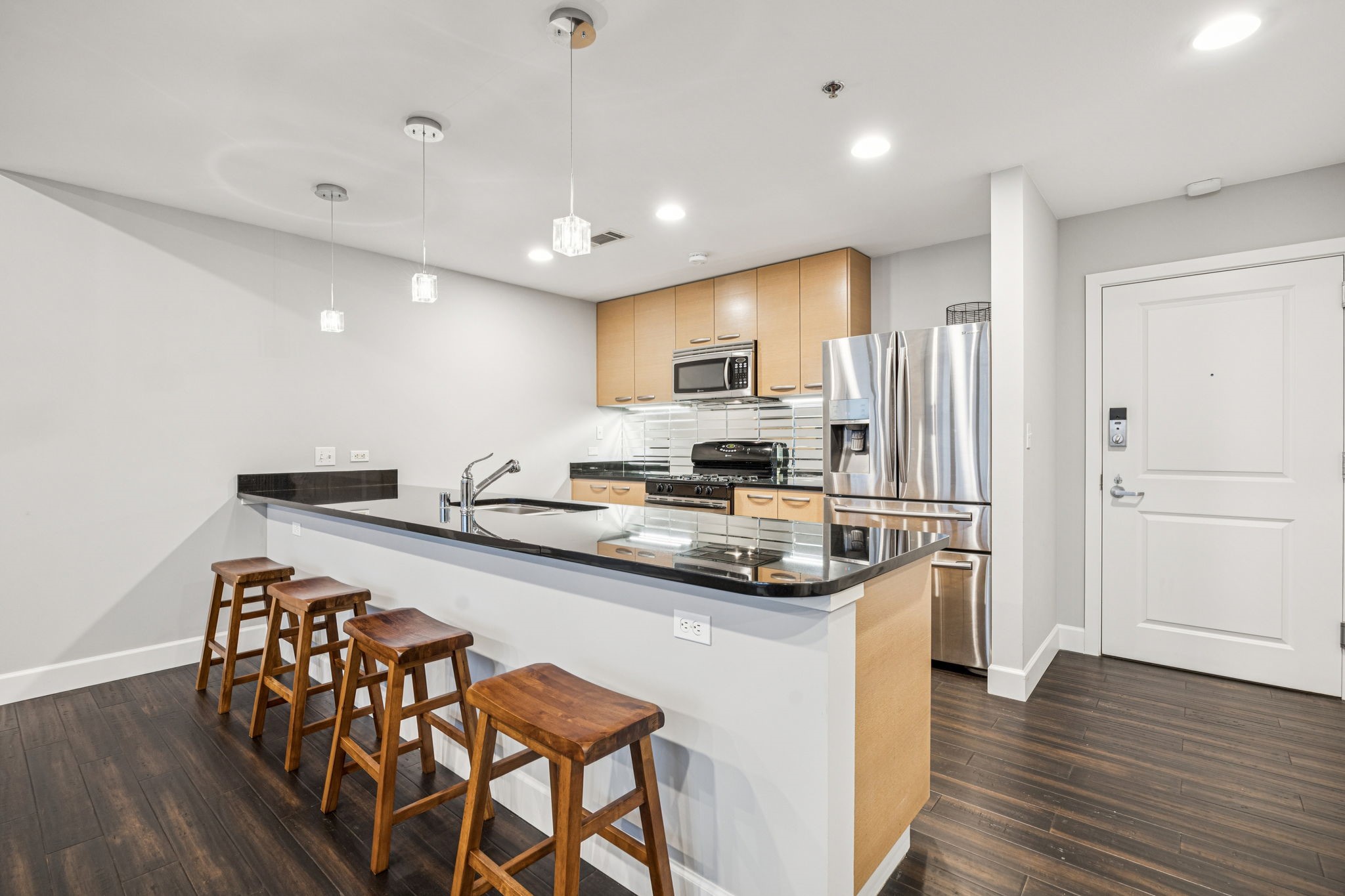 1200 Main Street 1106