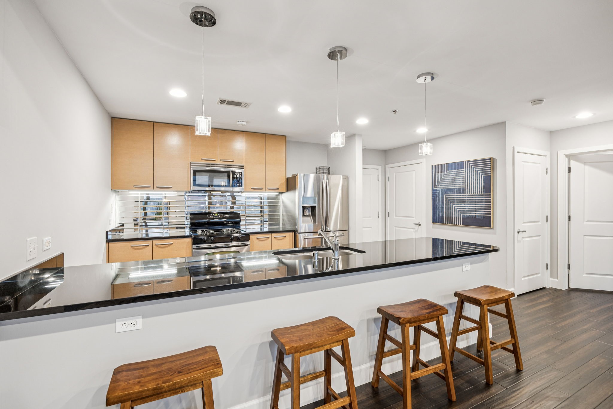 1200 Main Street 1106