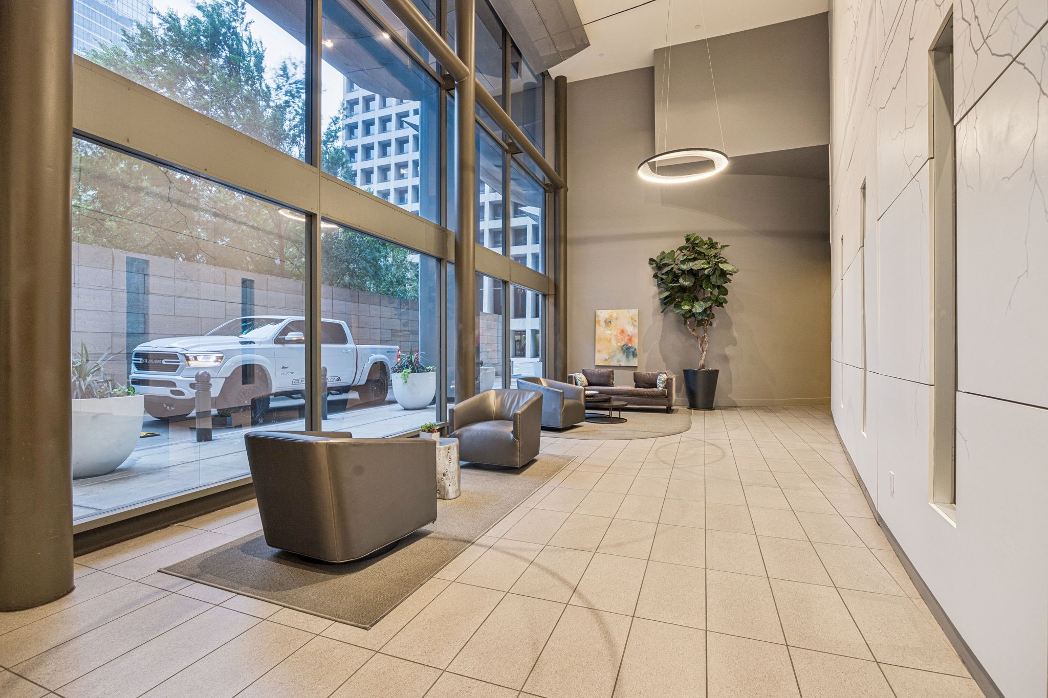 1200 Main Street 1106