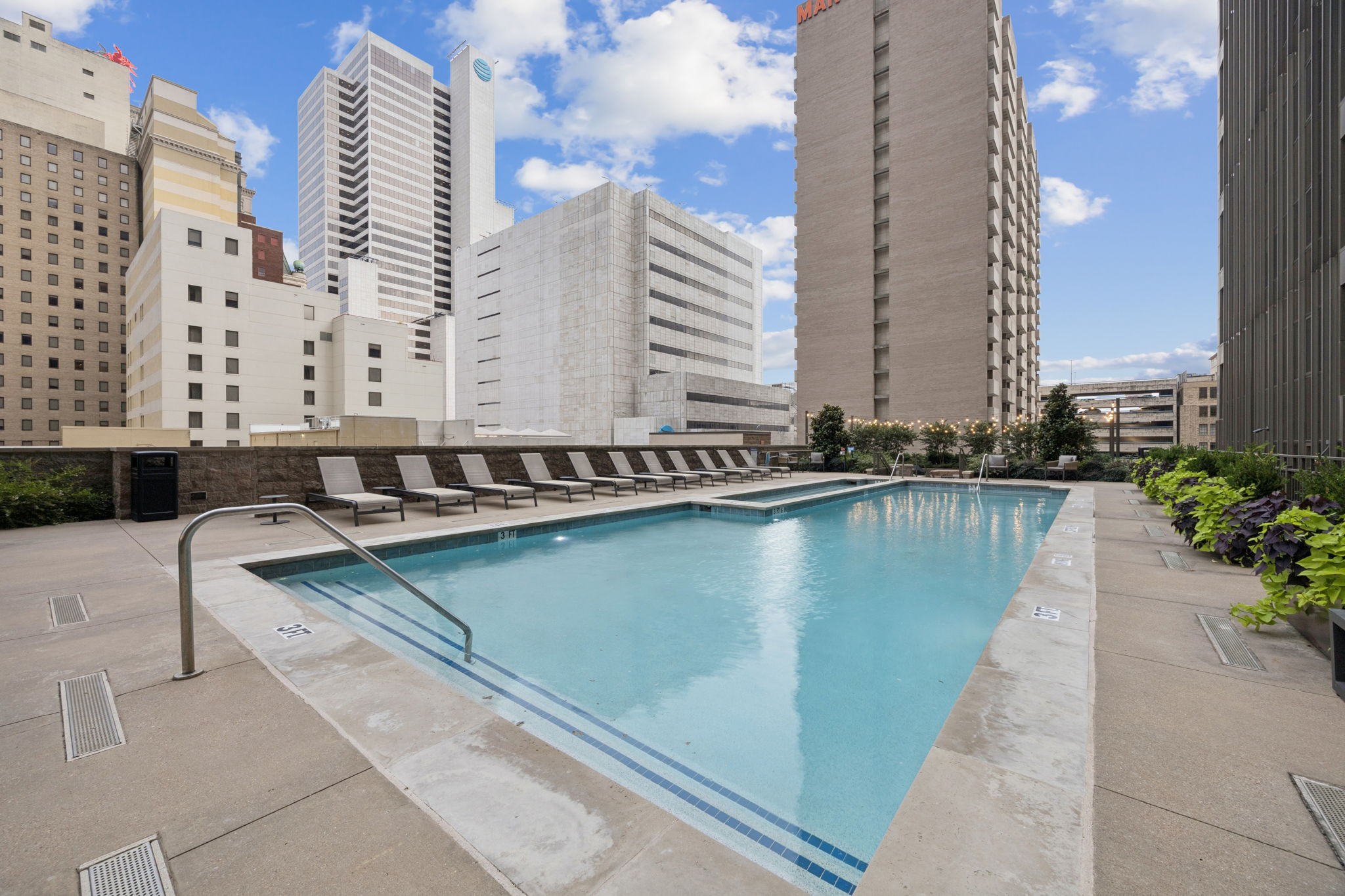 1200 Main Street 1106