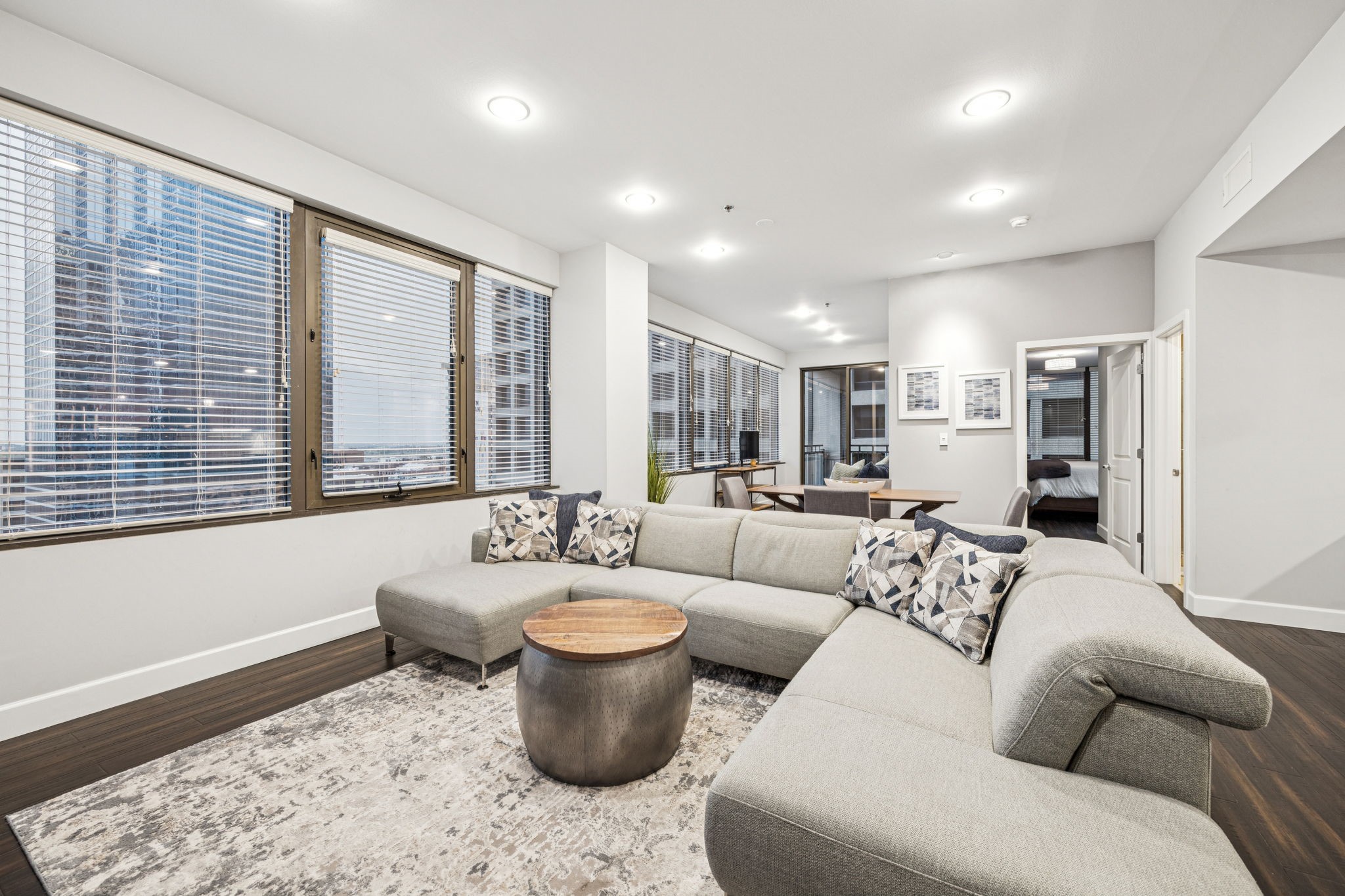 1200 Main Street 1106