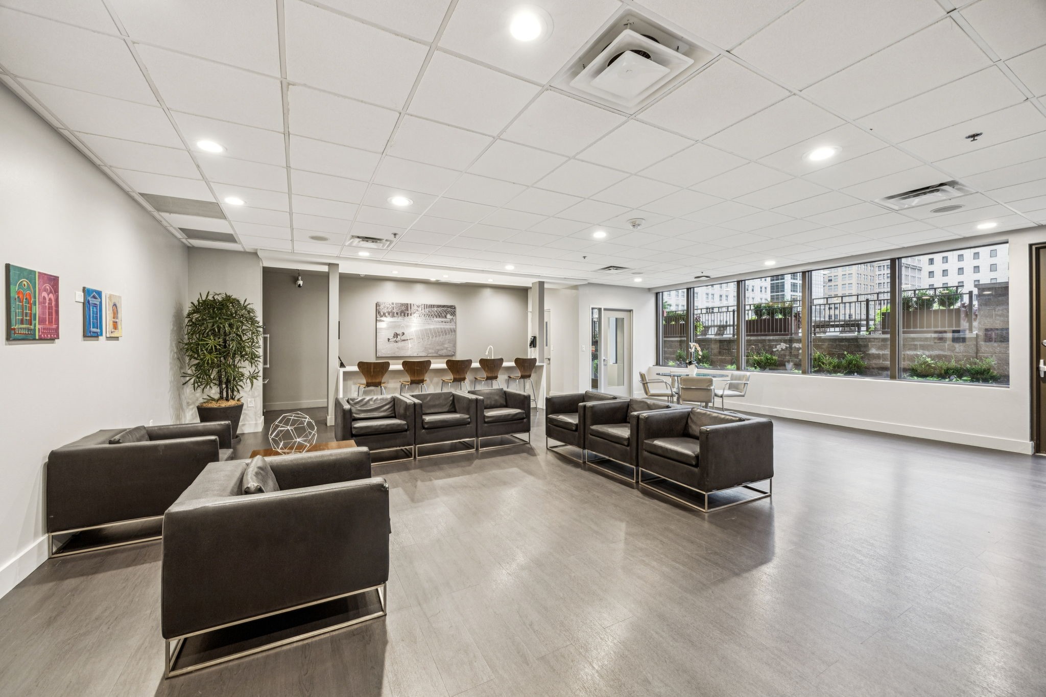 1200 Main Street 1106