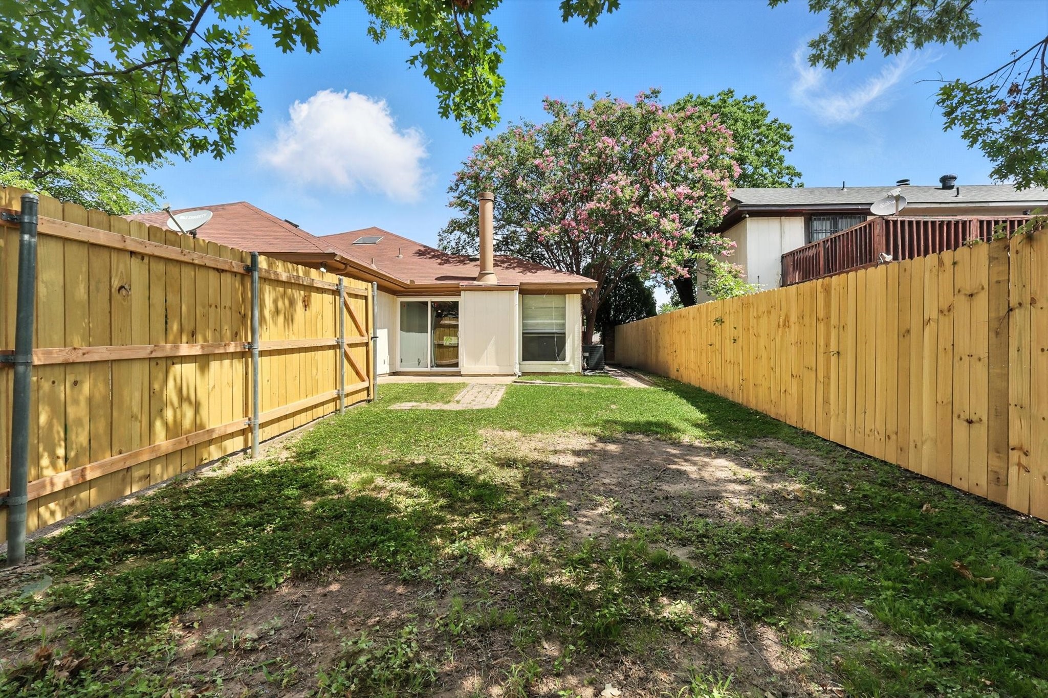 2567 Summit Lane