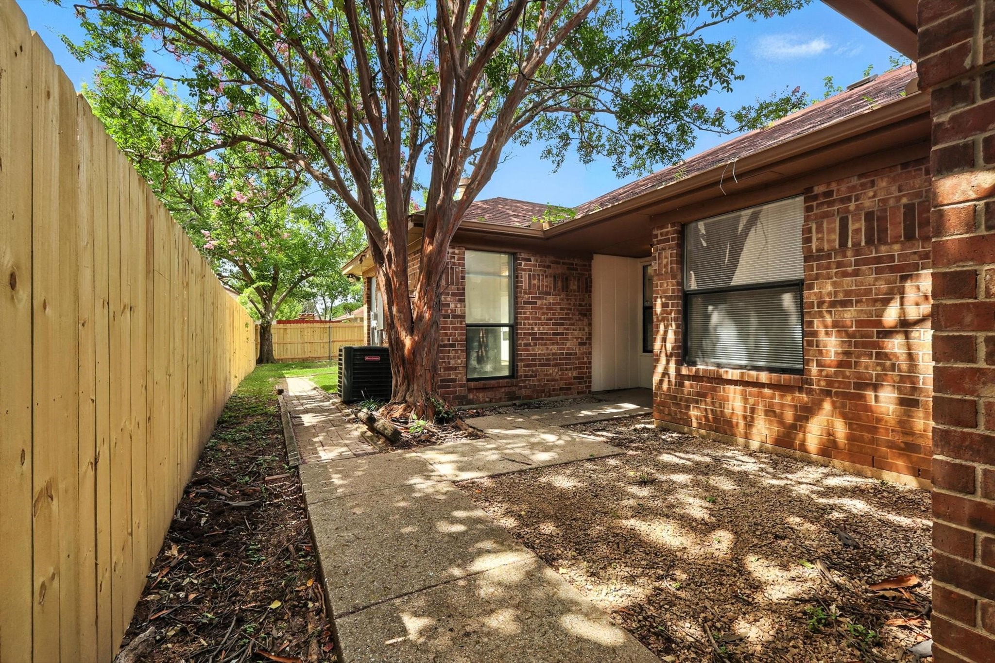 2567 Summit Lane
