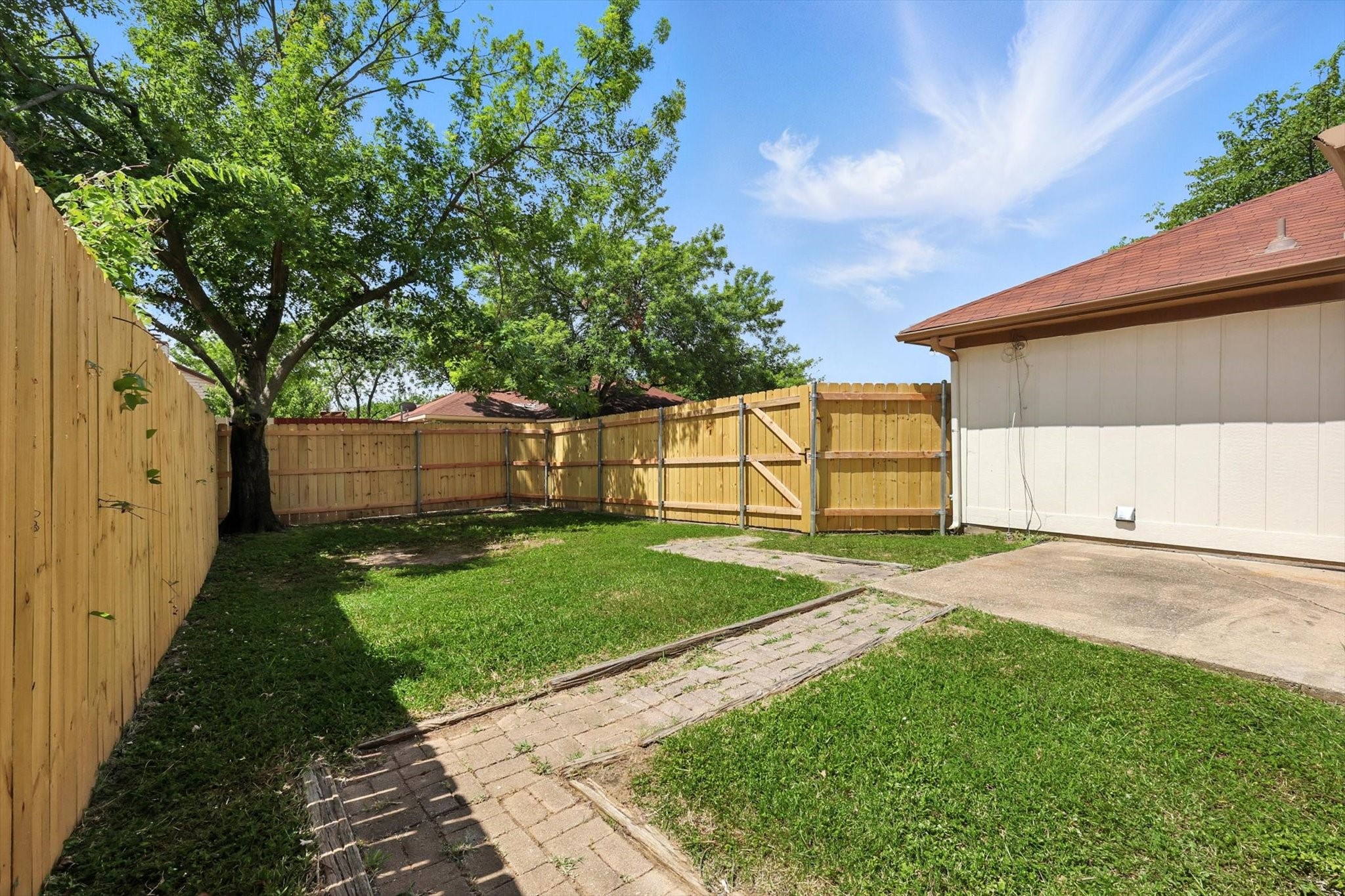 2567 Summit Lane