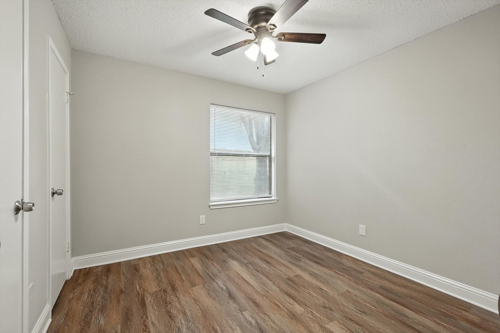 2567 Summit Lane