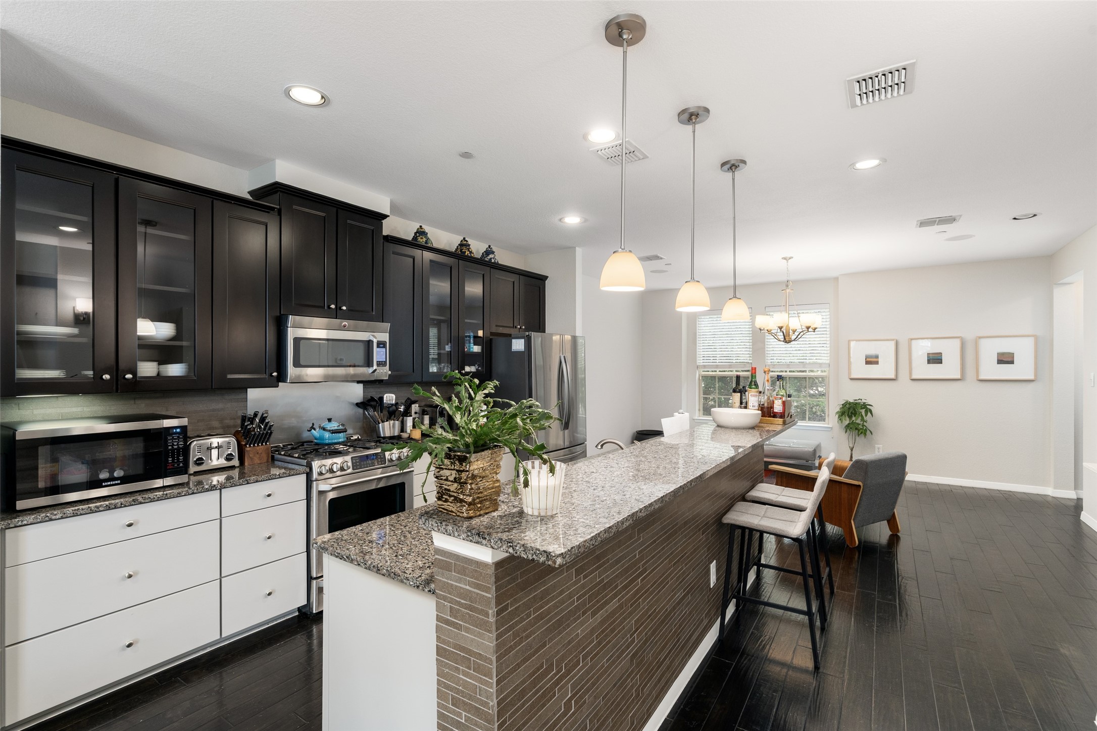 3904 Amberwood Drive