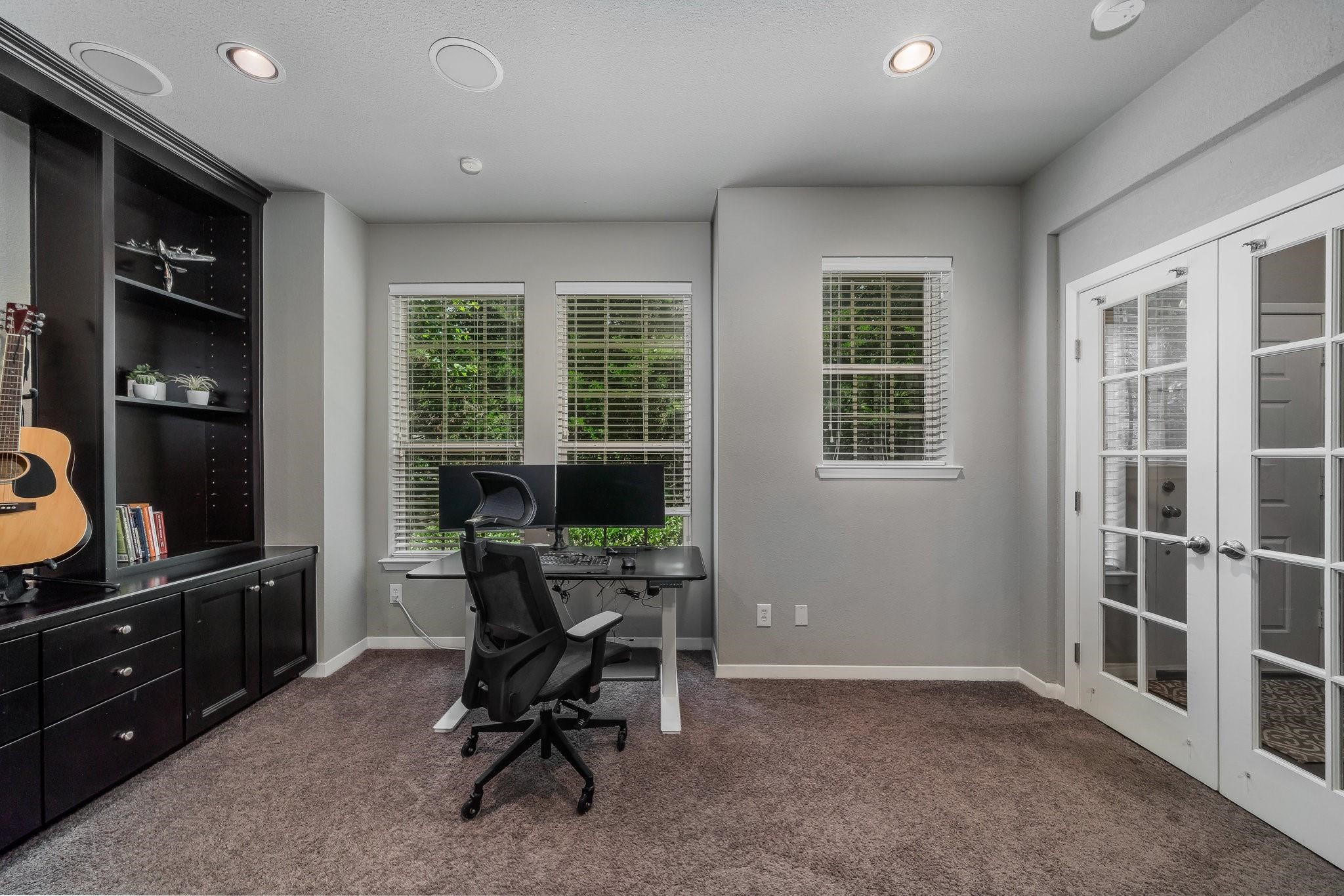 3904 Amberwood Drive