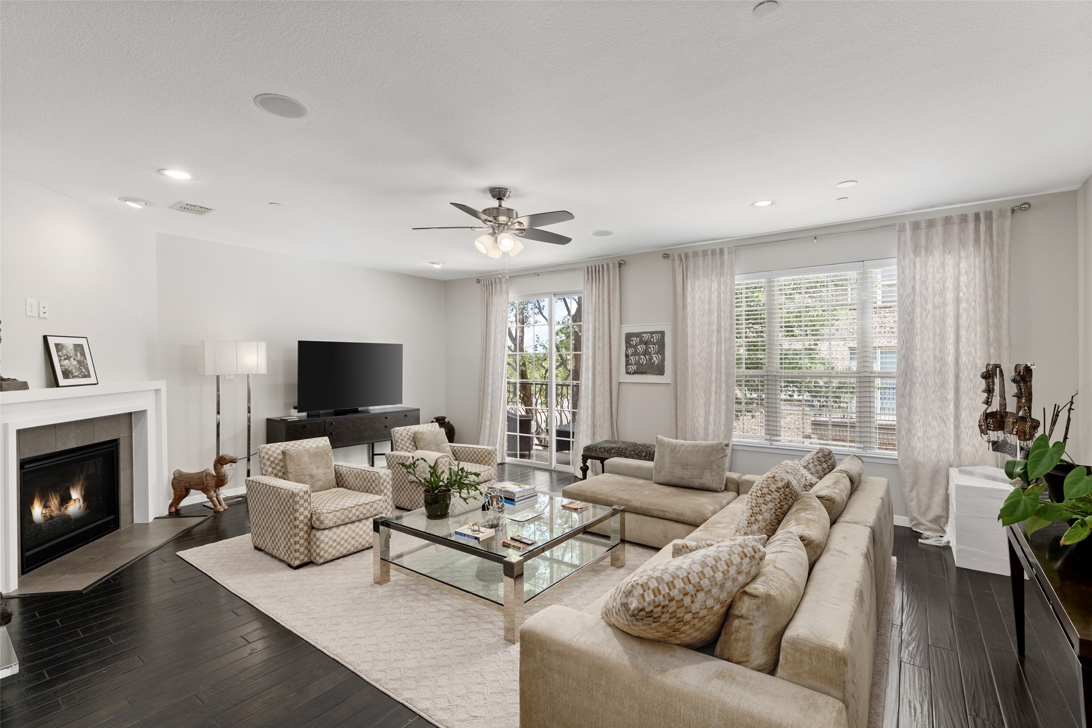 3904 Amberwood Drive