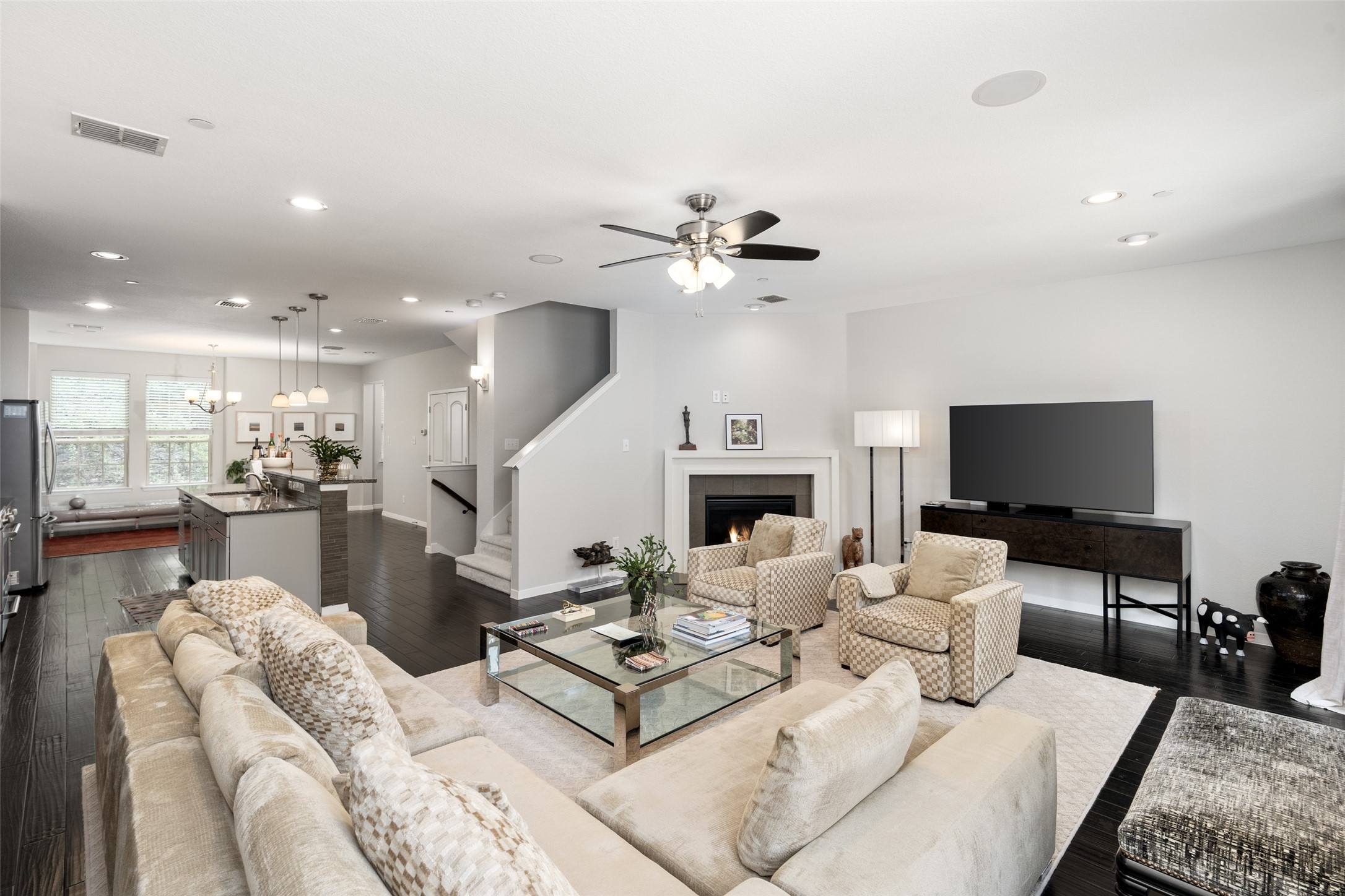 3904 Amberwood Drive