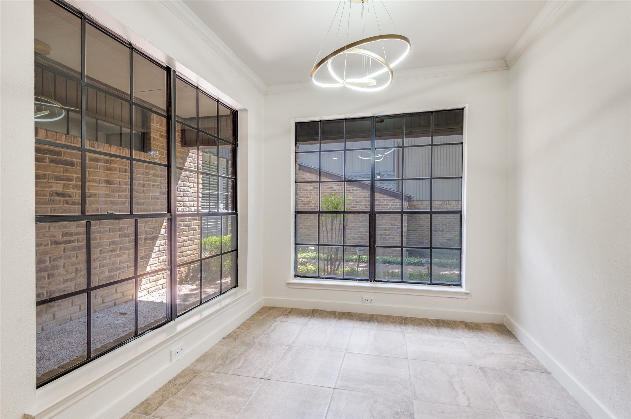 2731 Fairway Park Street