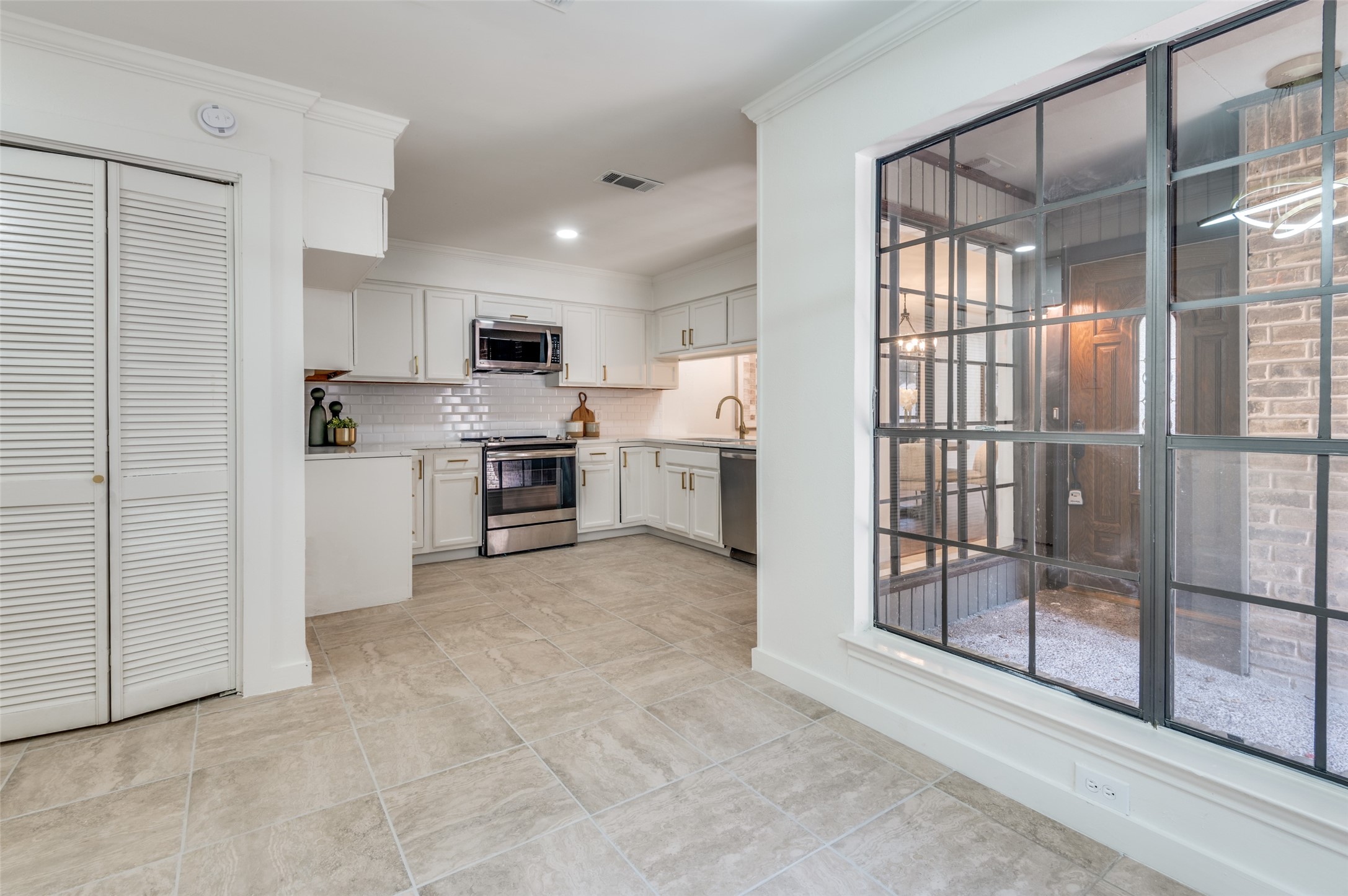 2731 Fairway Park Street