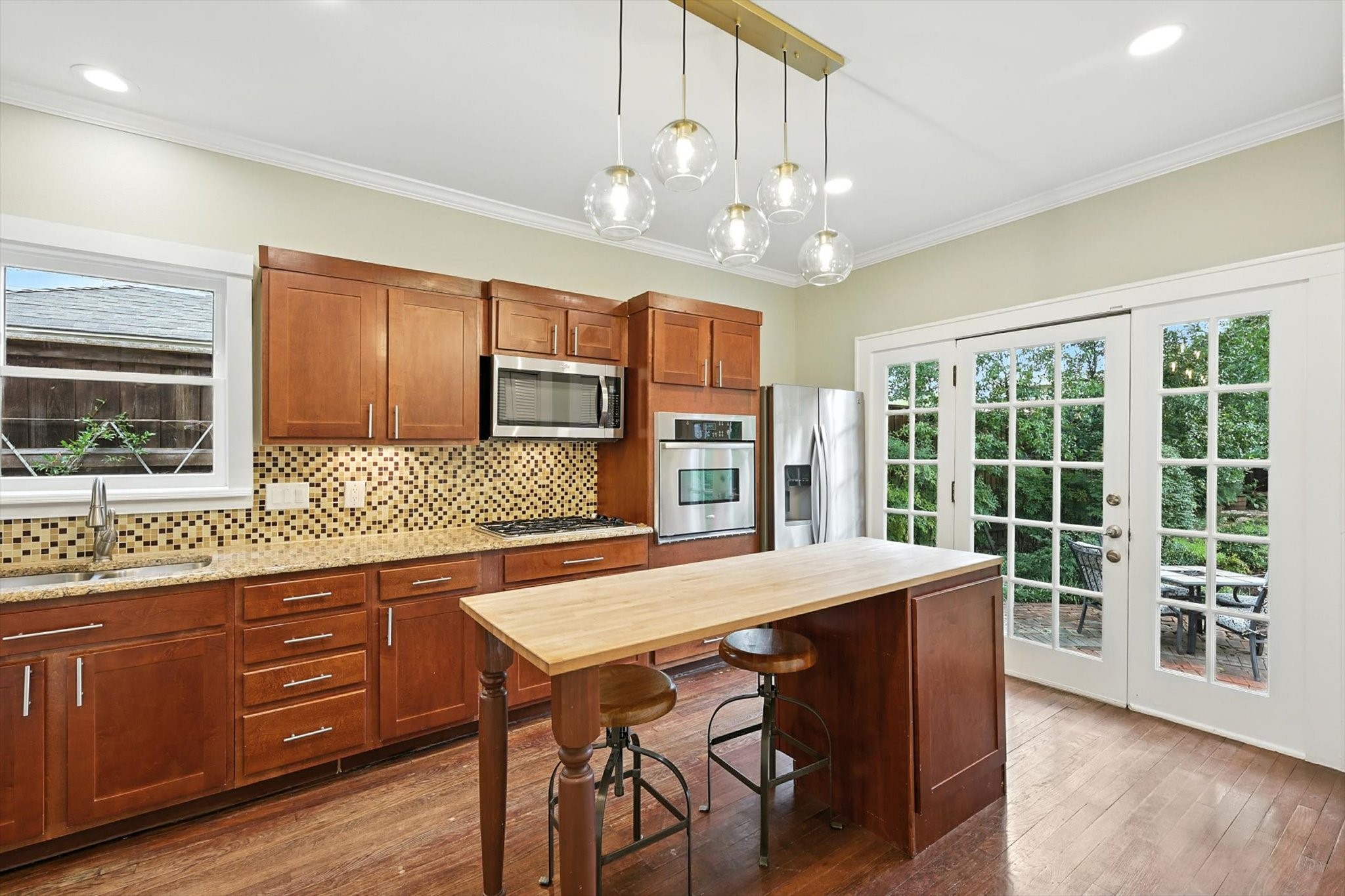 5122 Maple Springs Boulevard