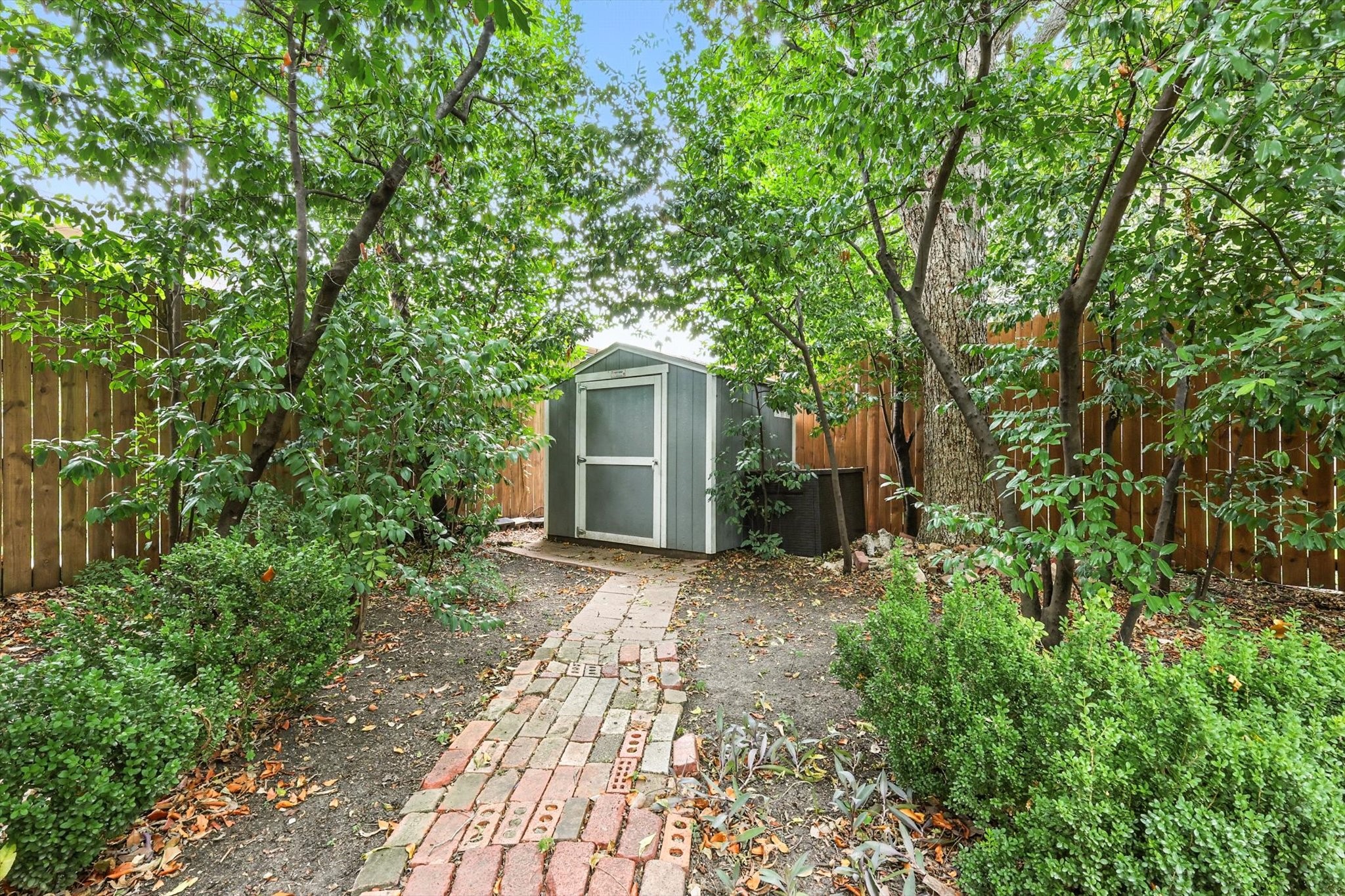5122 Maple Springs Boulevard