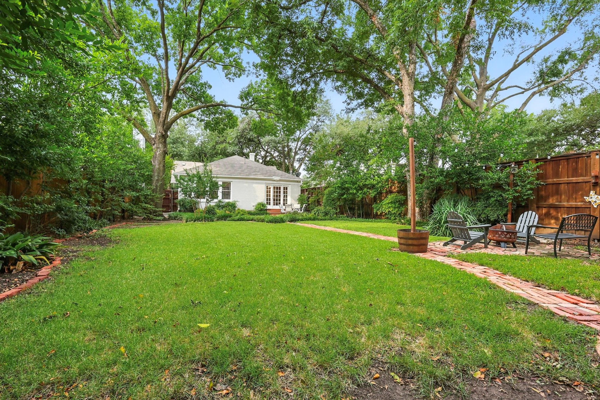 5122 Maple Springs Boulevard