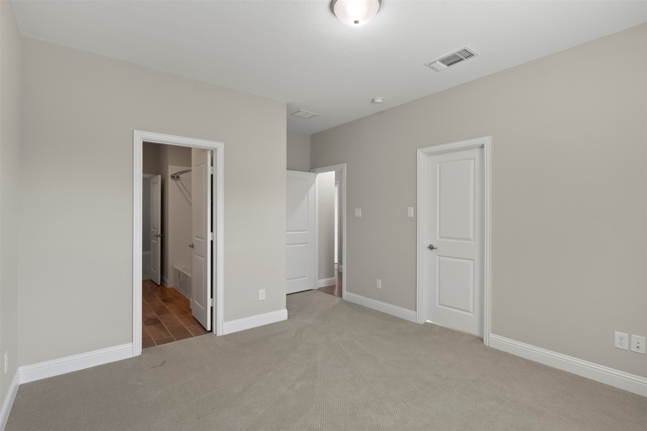 1019 Midland Drive
