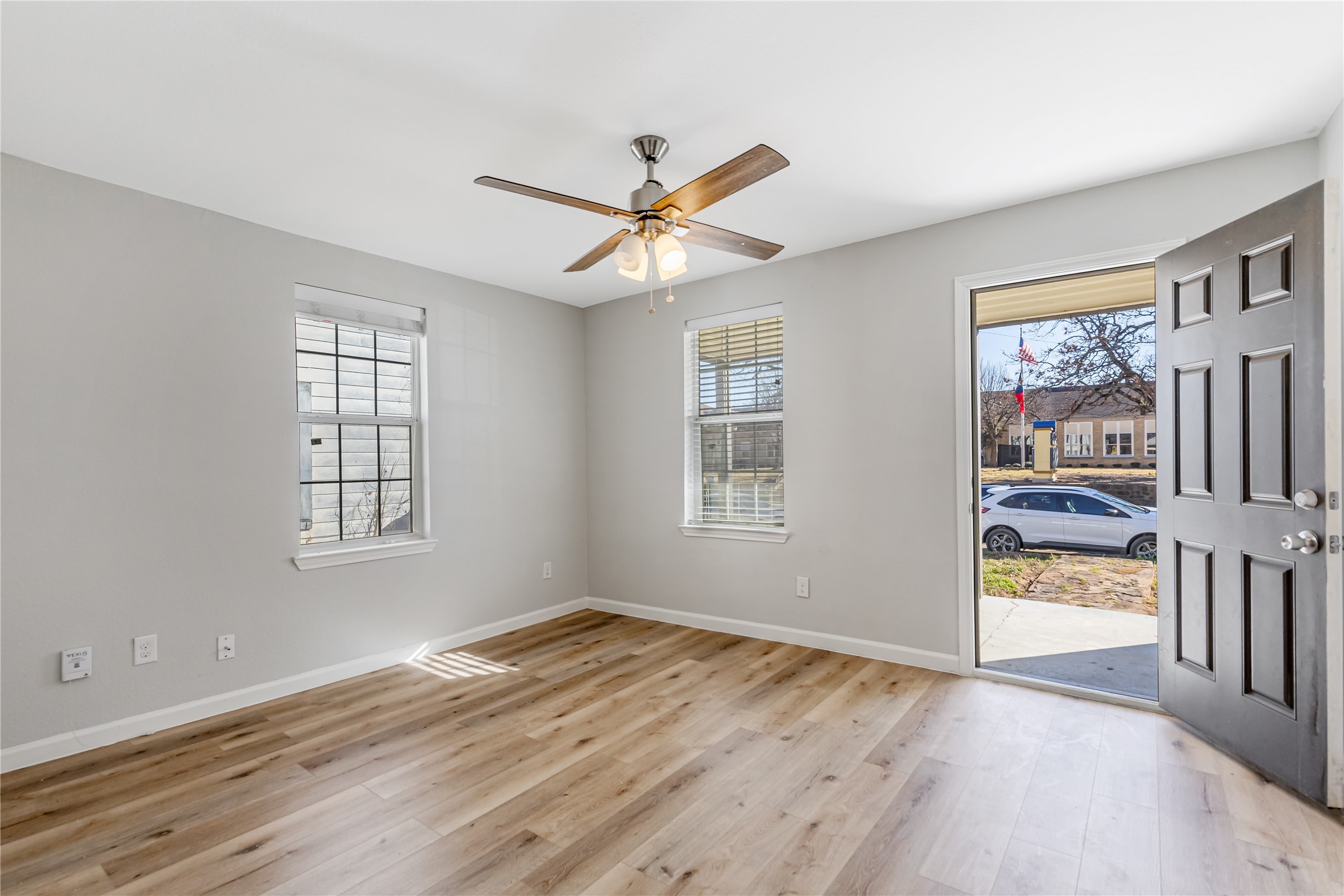 1123 W Morgan Street