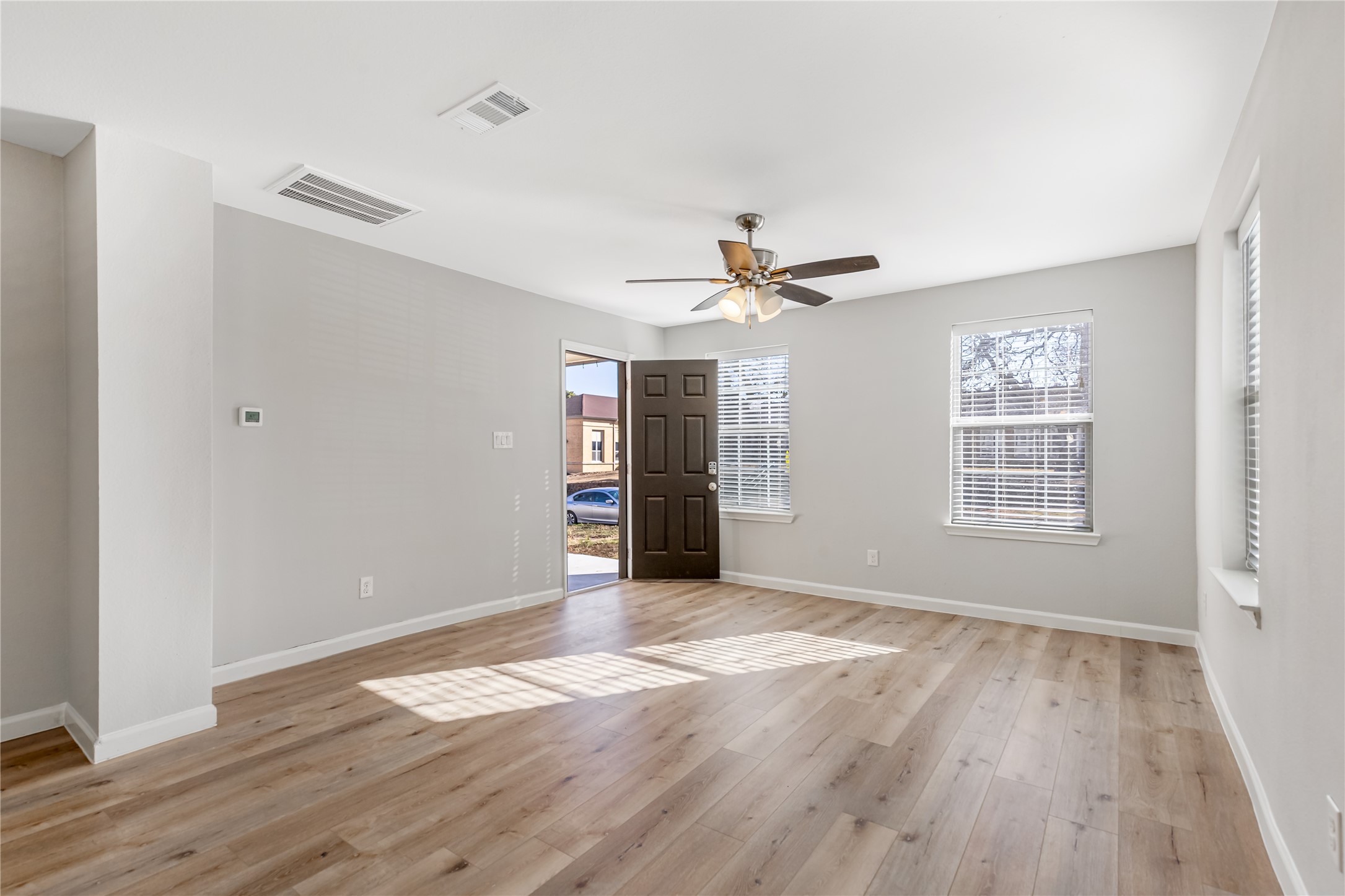 1123 W Morgan Street