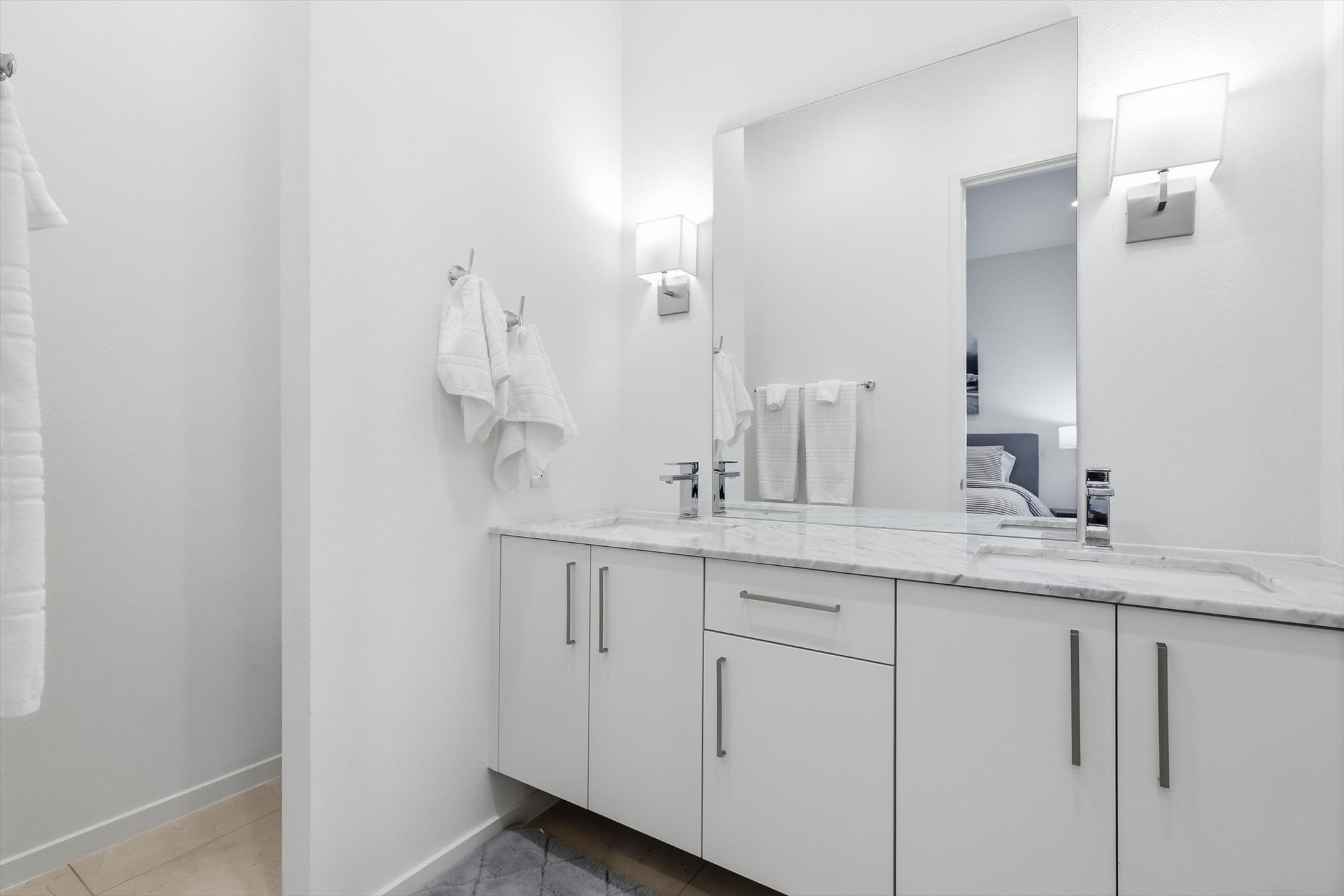 3812 San Jacinto Street 204