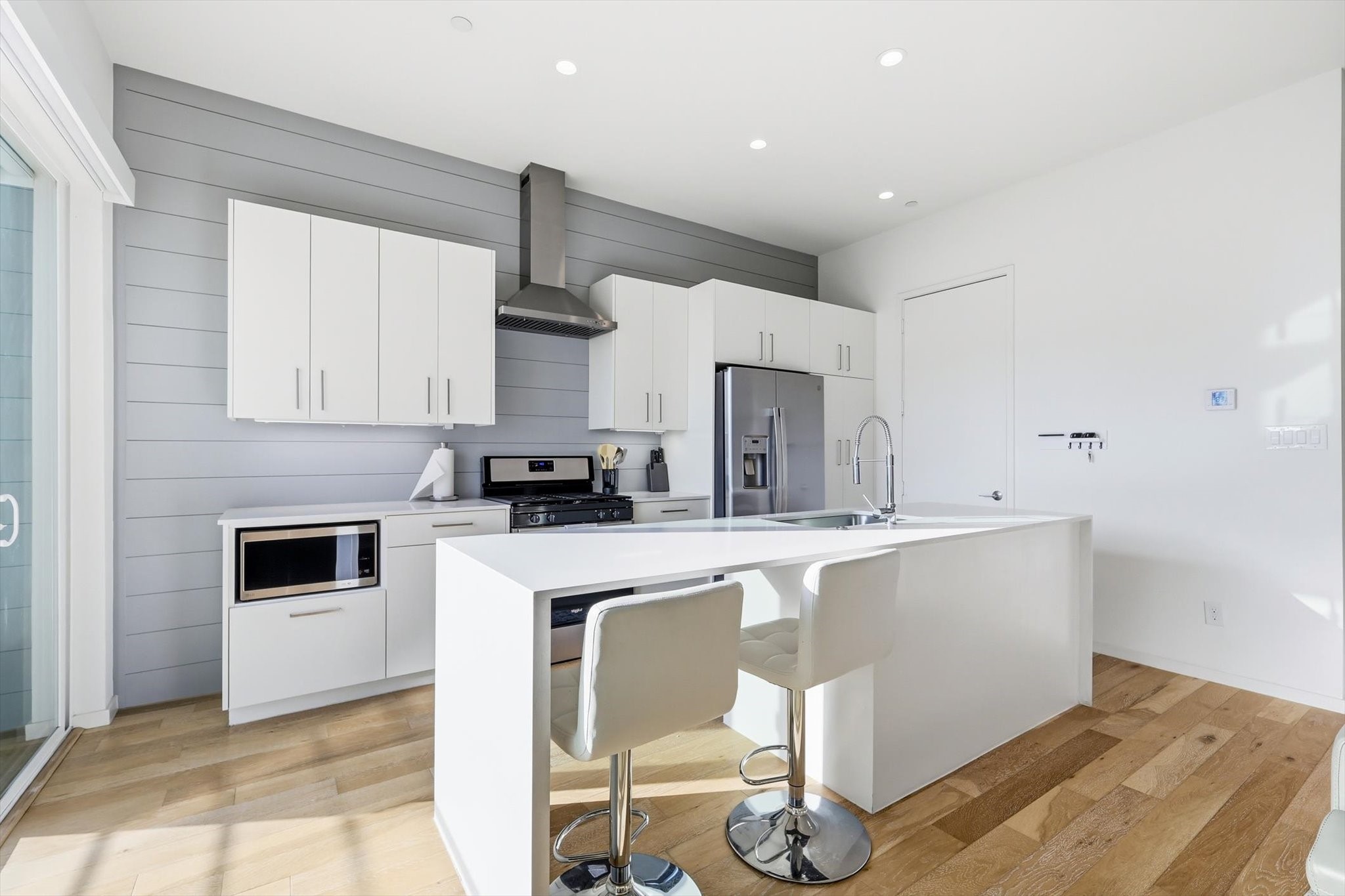 3812 San Jacinto Street 204