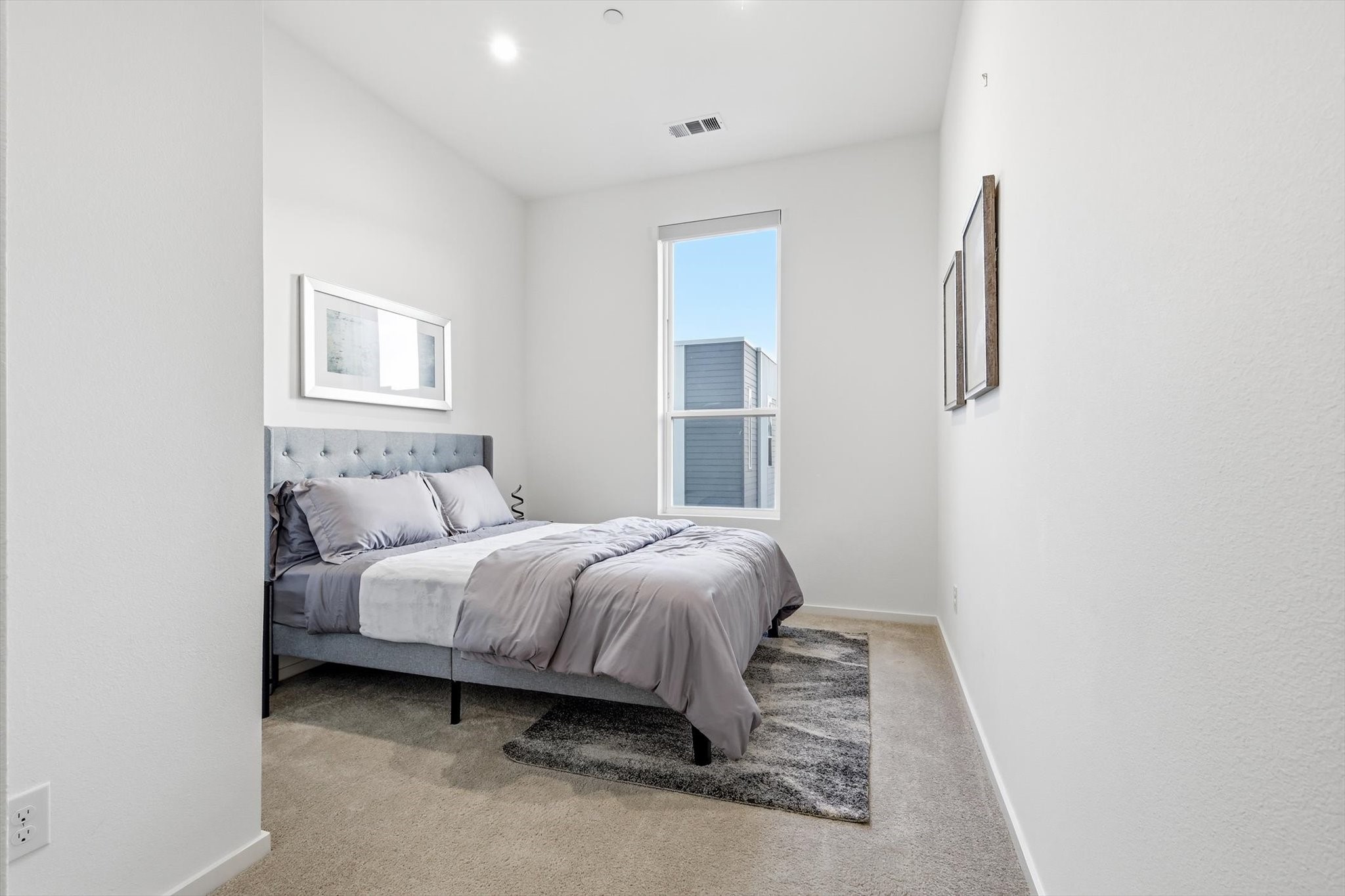 3812 San Jacinto Street 204