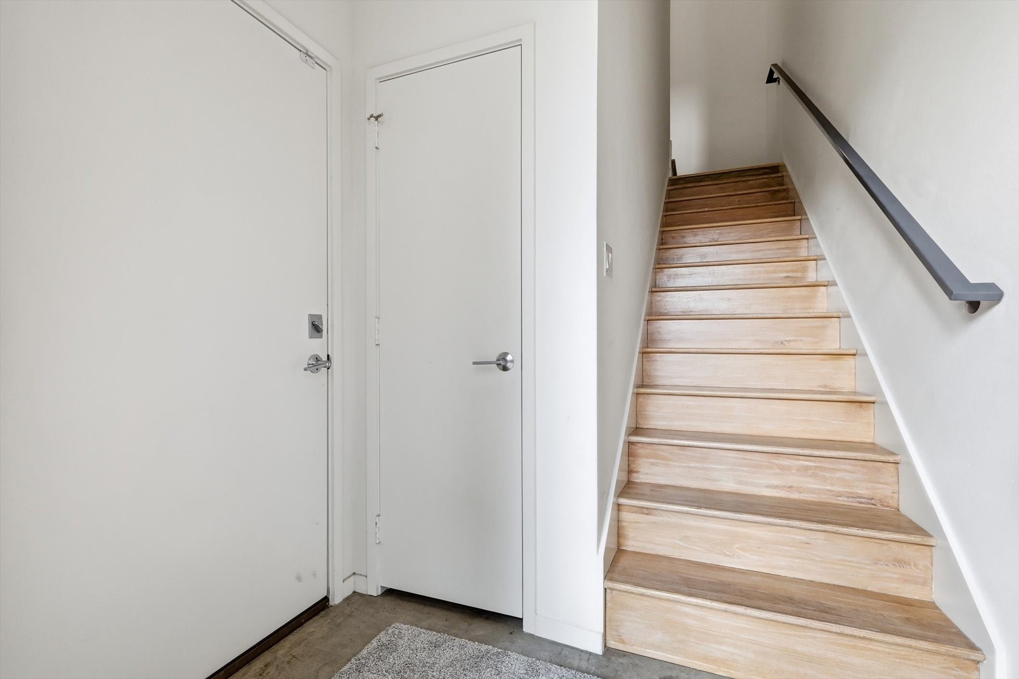 3812 San Jacinto Street 204