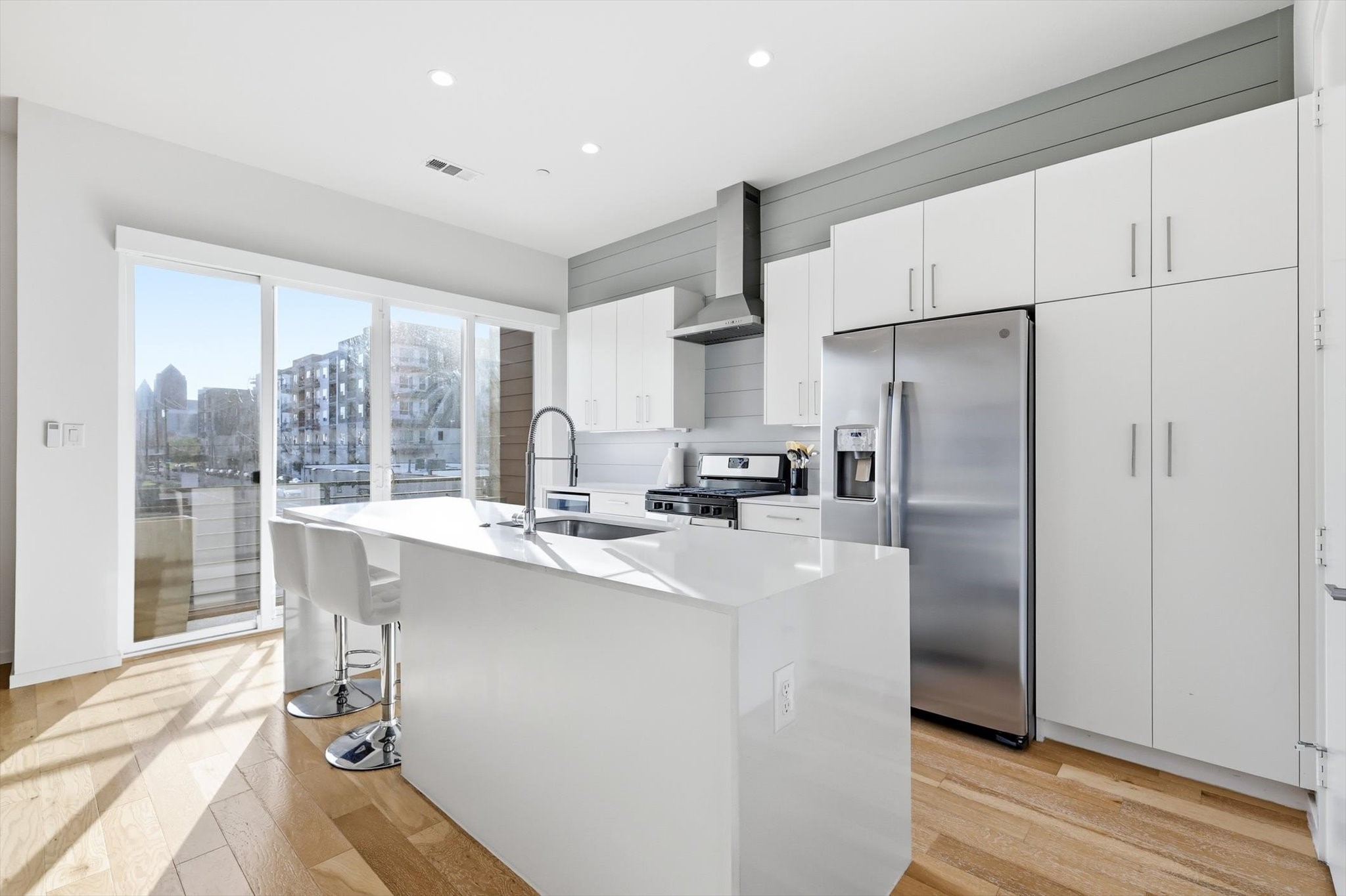 3812 San Jacinto Street 204