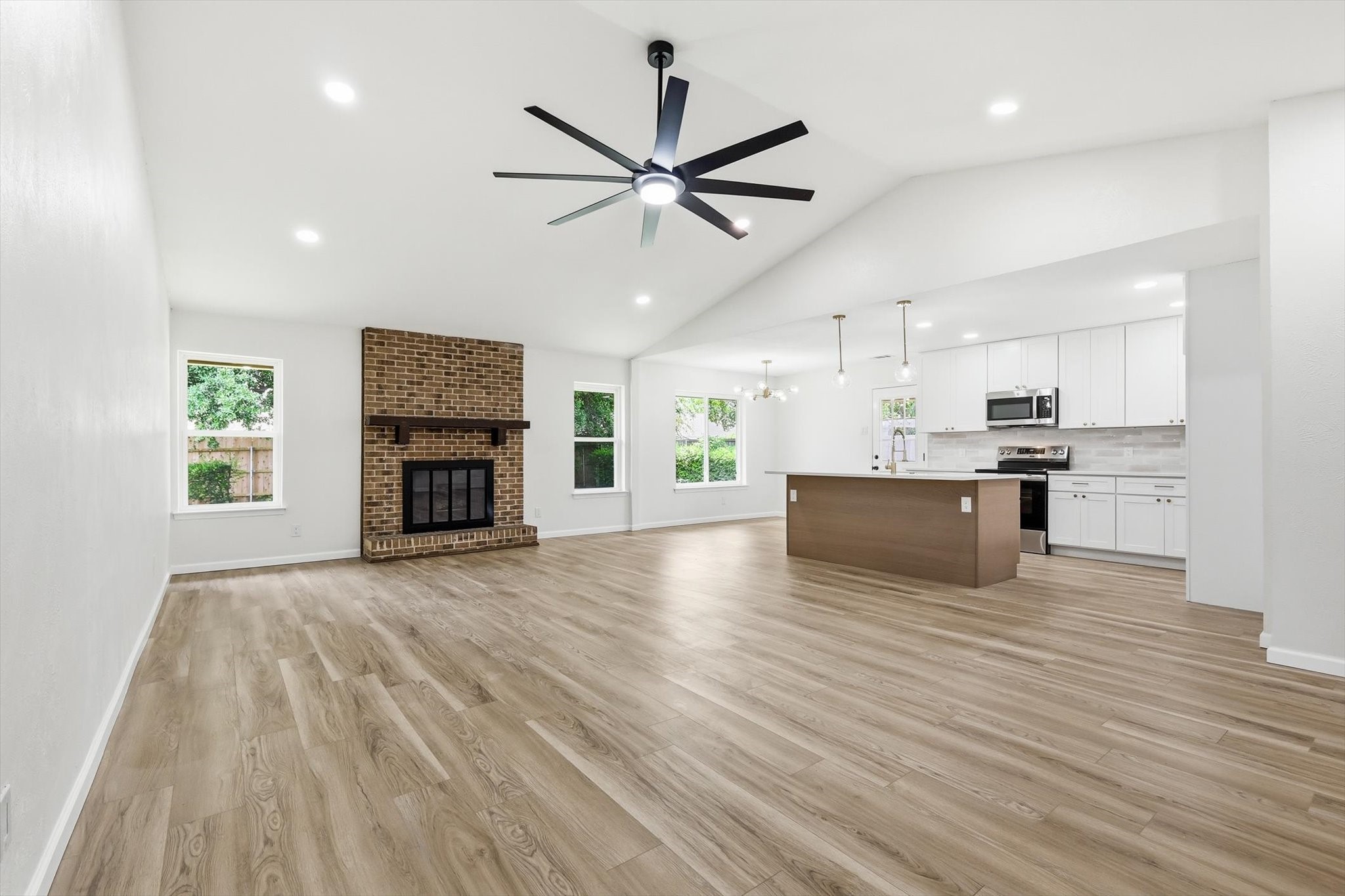 2804 Elk Grove Road