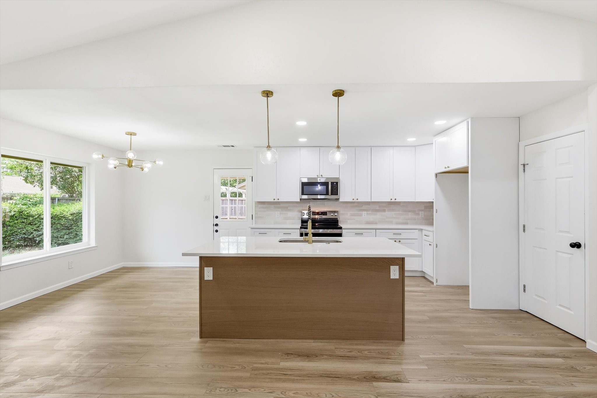 2804 Elk Grove Road