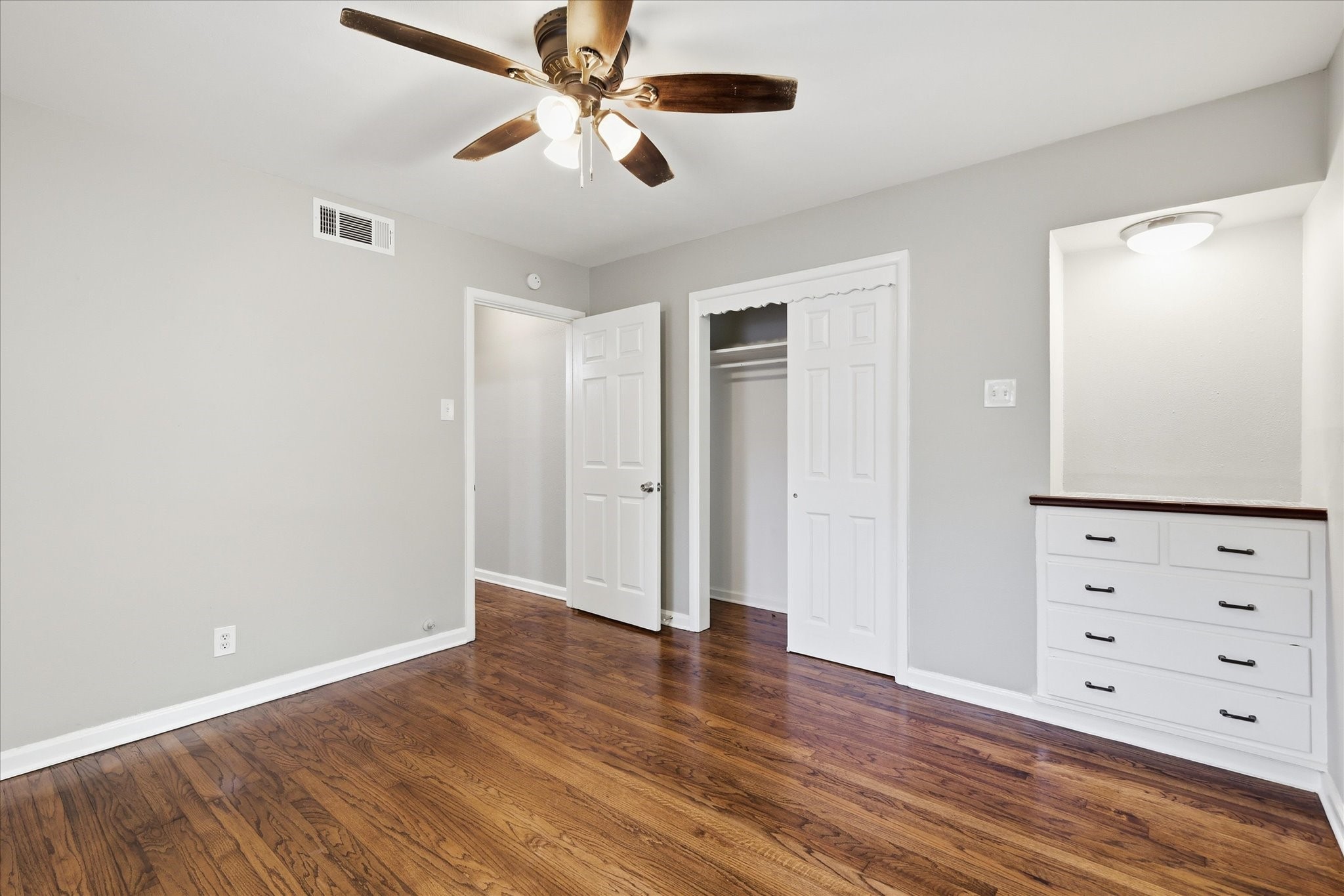 2129 Gaylord Drive